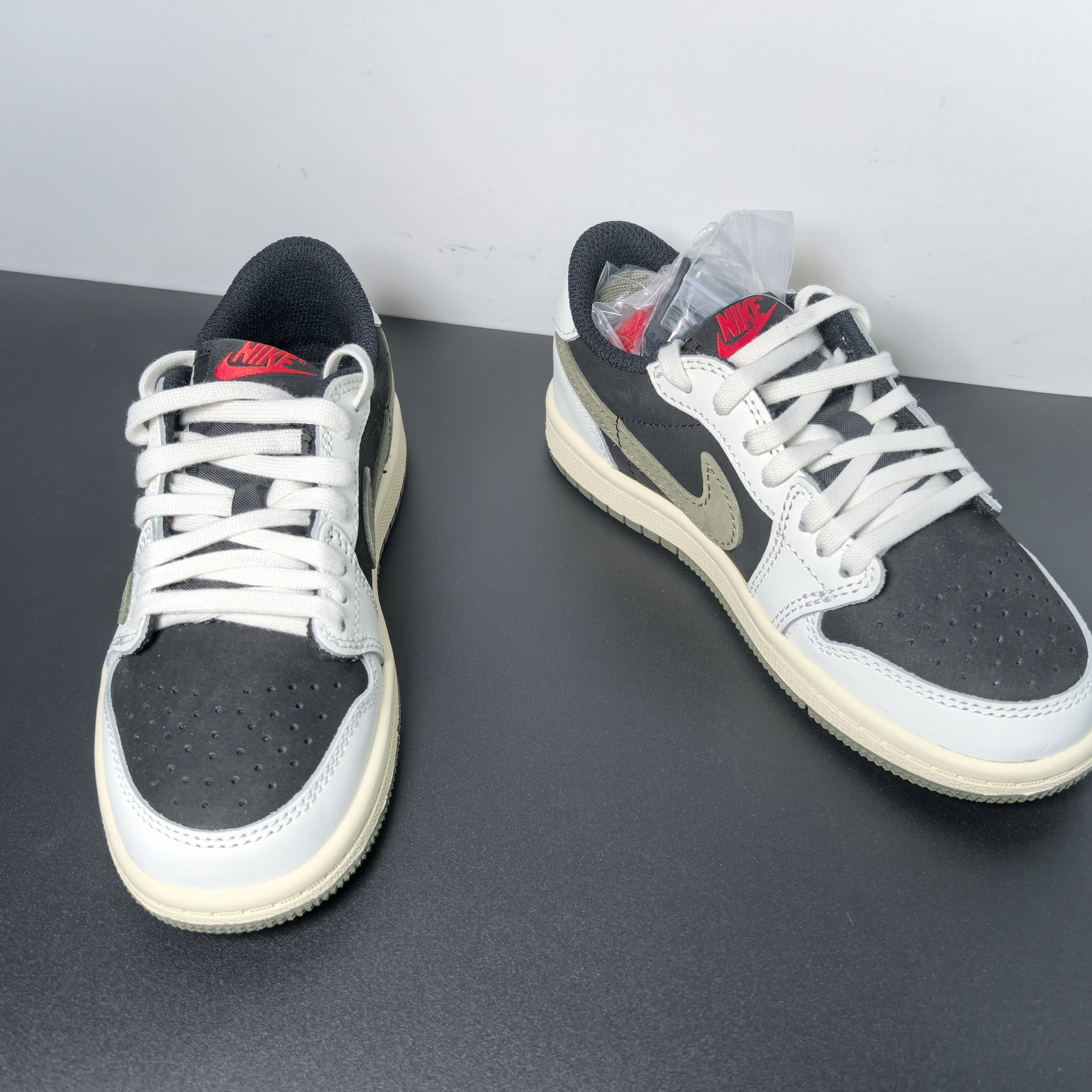 Nike Air Jordan 1 Retro Low OG SP x Travis Scott "Olive"