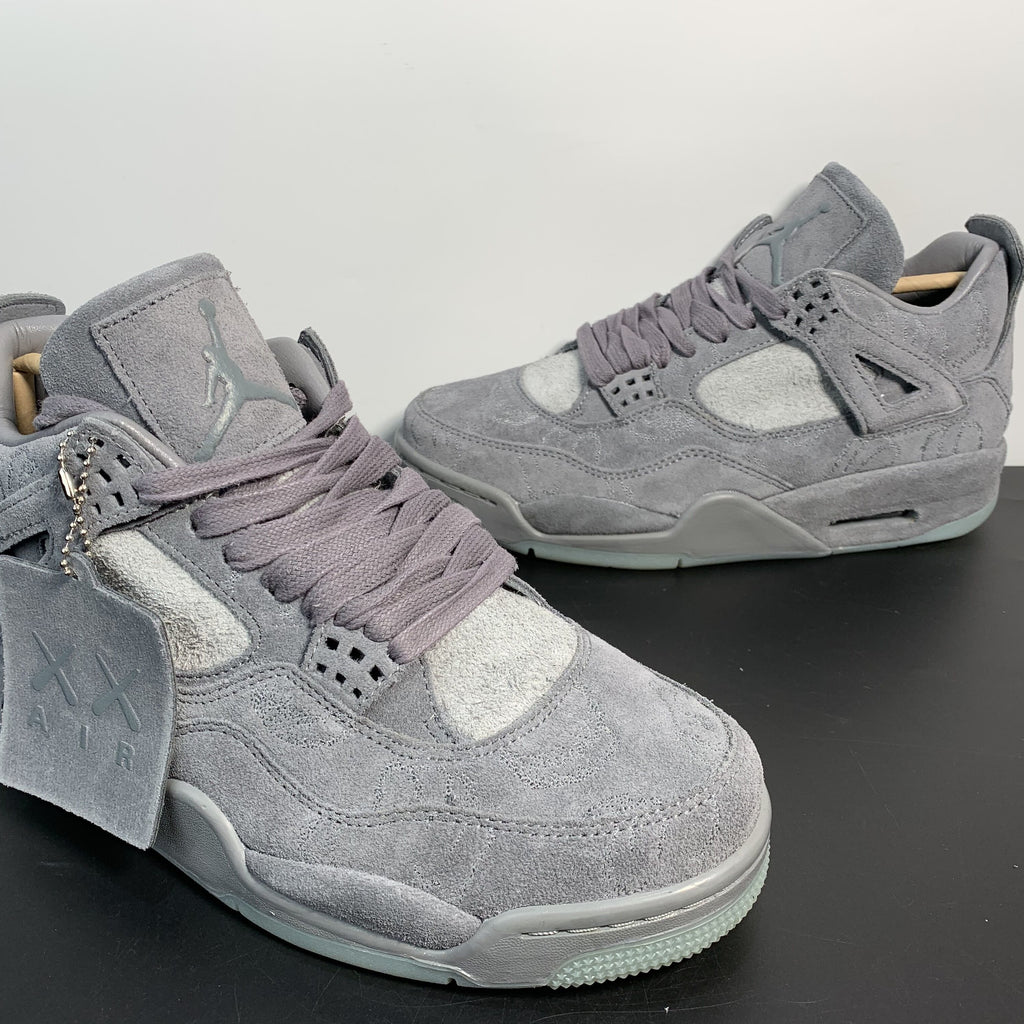 Nike Air Jordan 4 Retro x KAWS 'Cool Grey'