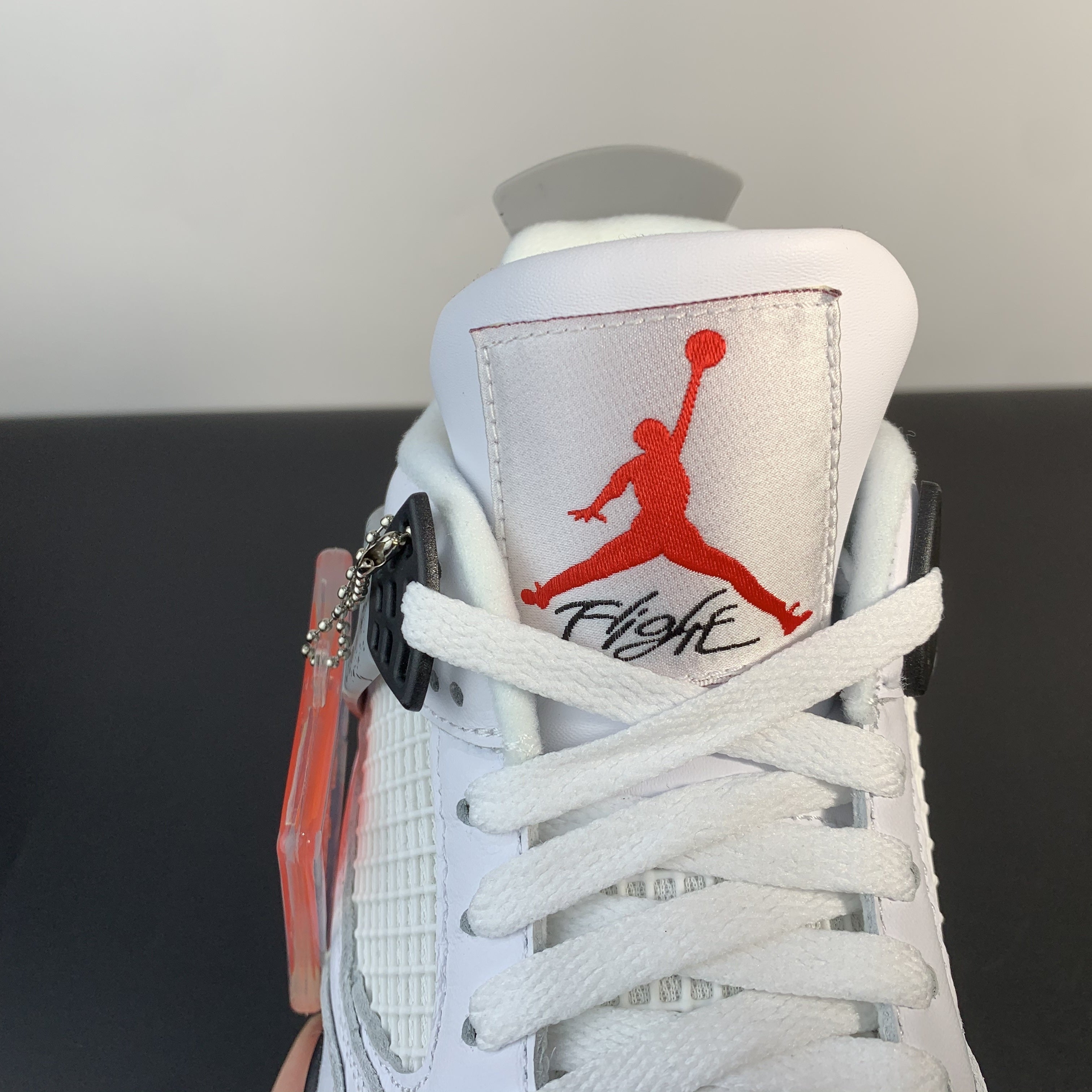 Nike Air Jordan 4 Retro "White Cement"