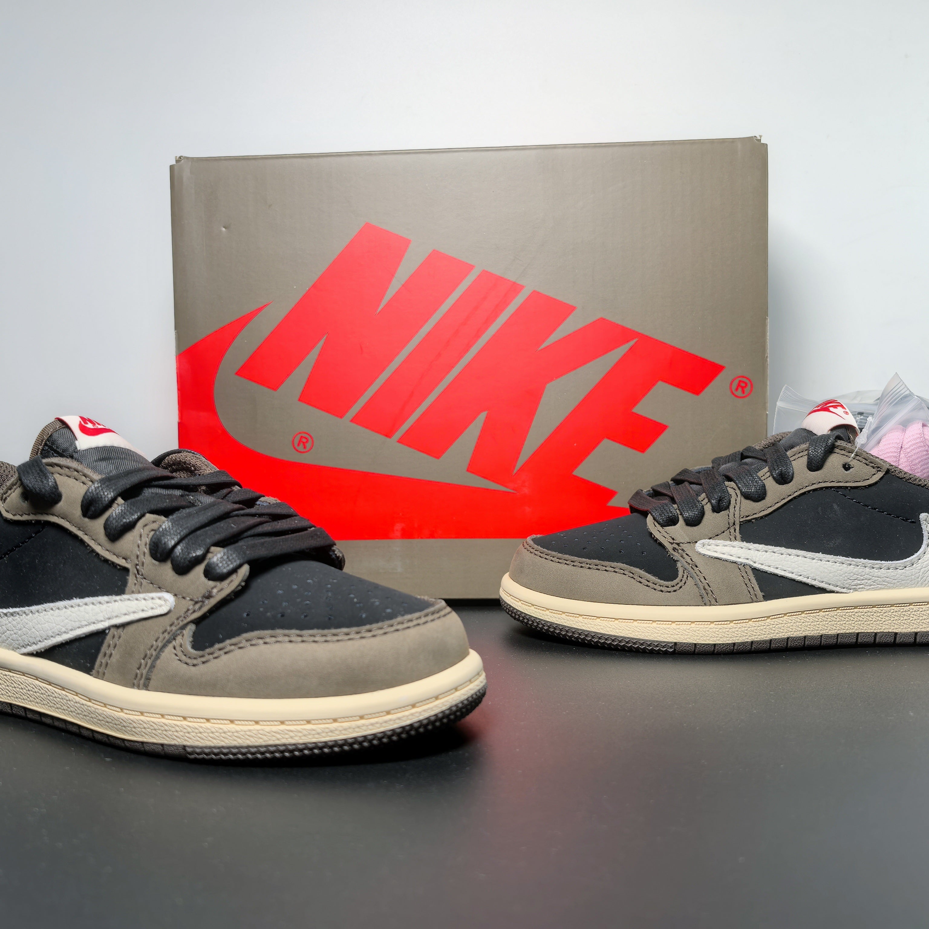 Nike Air Jordan 1 Retro Low OG SP x Travis Scott "Dark Mocha"