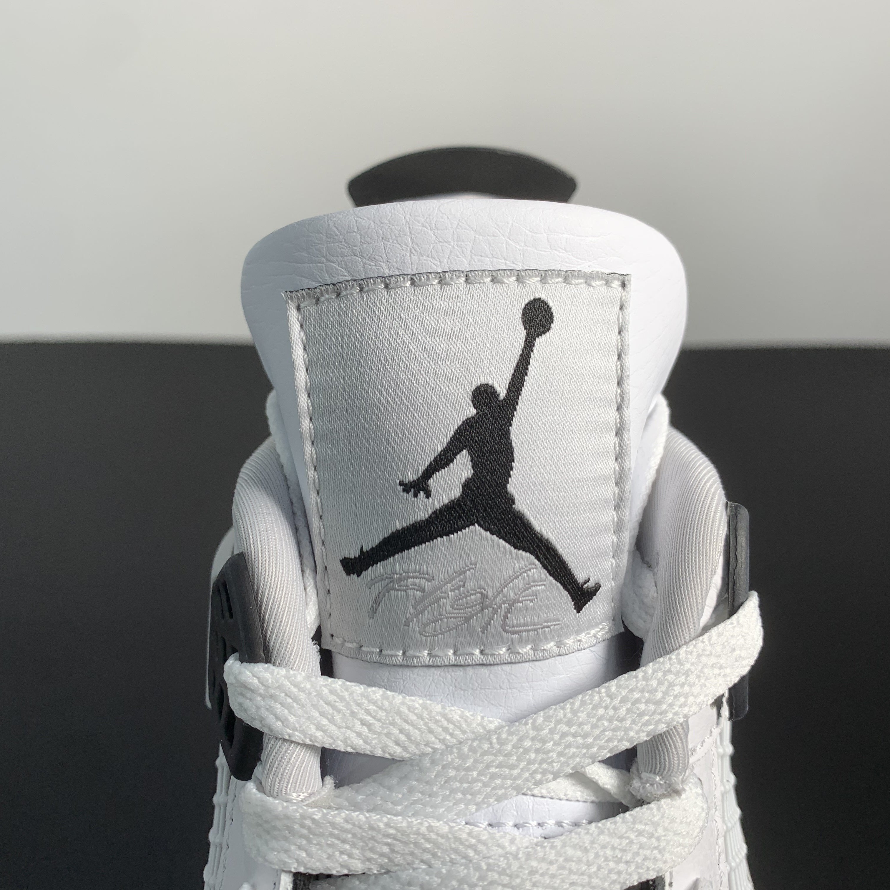 Nike Air Jordan 4 Retro 'Military Black'