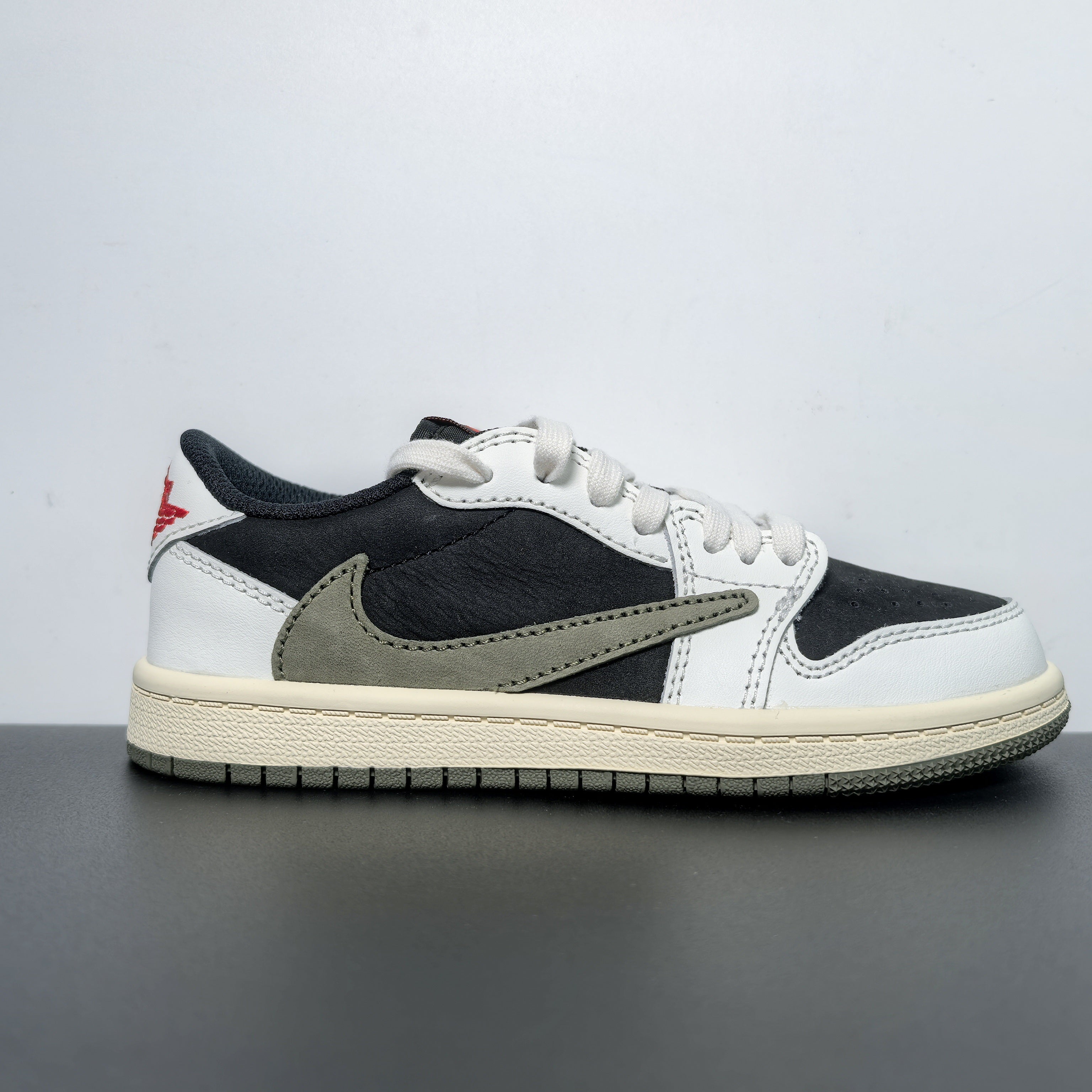 Nike Air Jordan 1 Retro Low OG SP x Travis Scott "Olive"