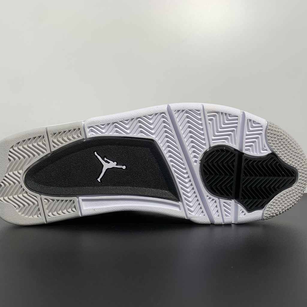 Nike Air Jordan 4 Retro 'Military Black'
