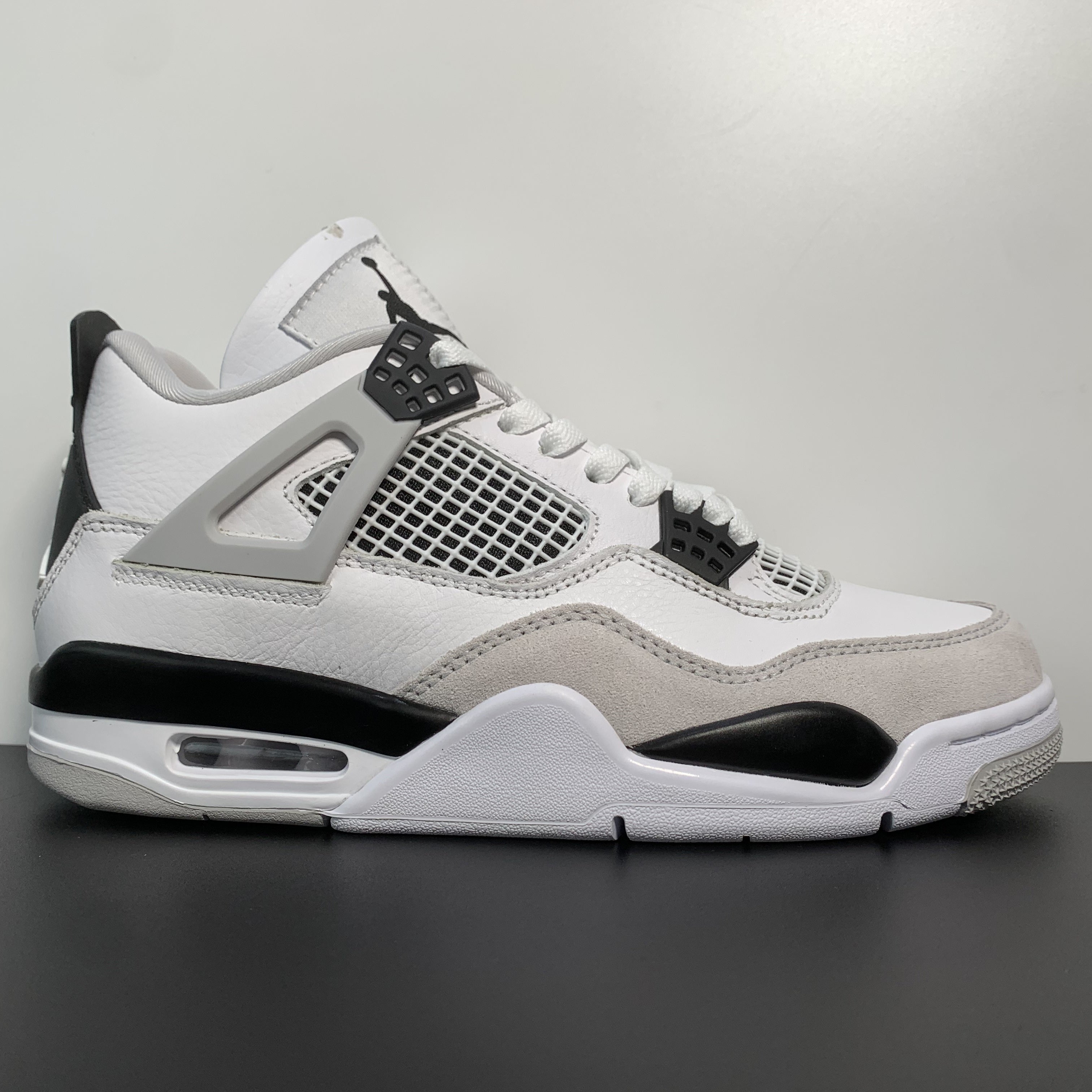 Nike Air Jordan 4 Retro 'Military Black'