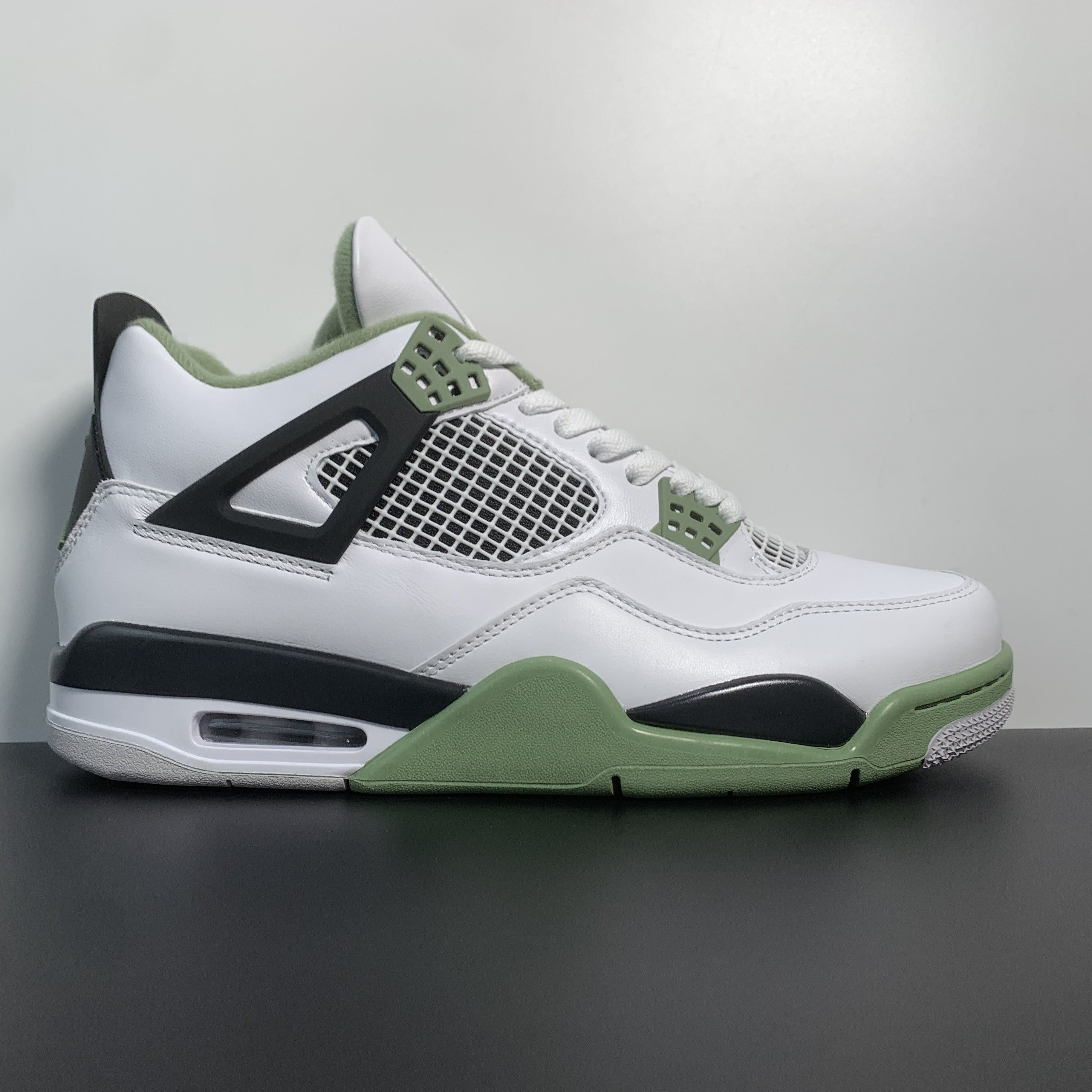 Nike Air Jordan 4 Retro 'Seafoam'