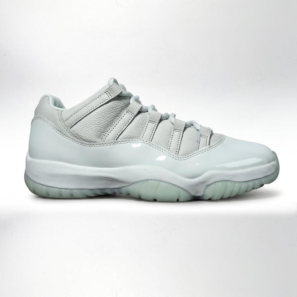 JAIDE x Air Jordan 11 Retro Low "Fiberglass"