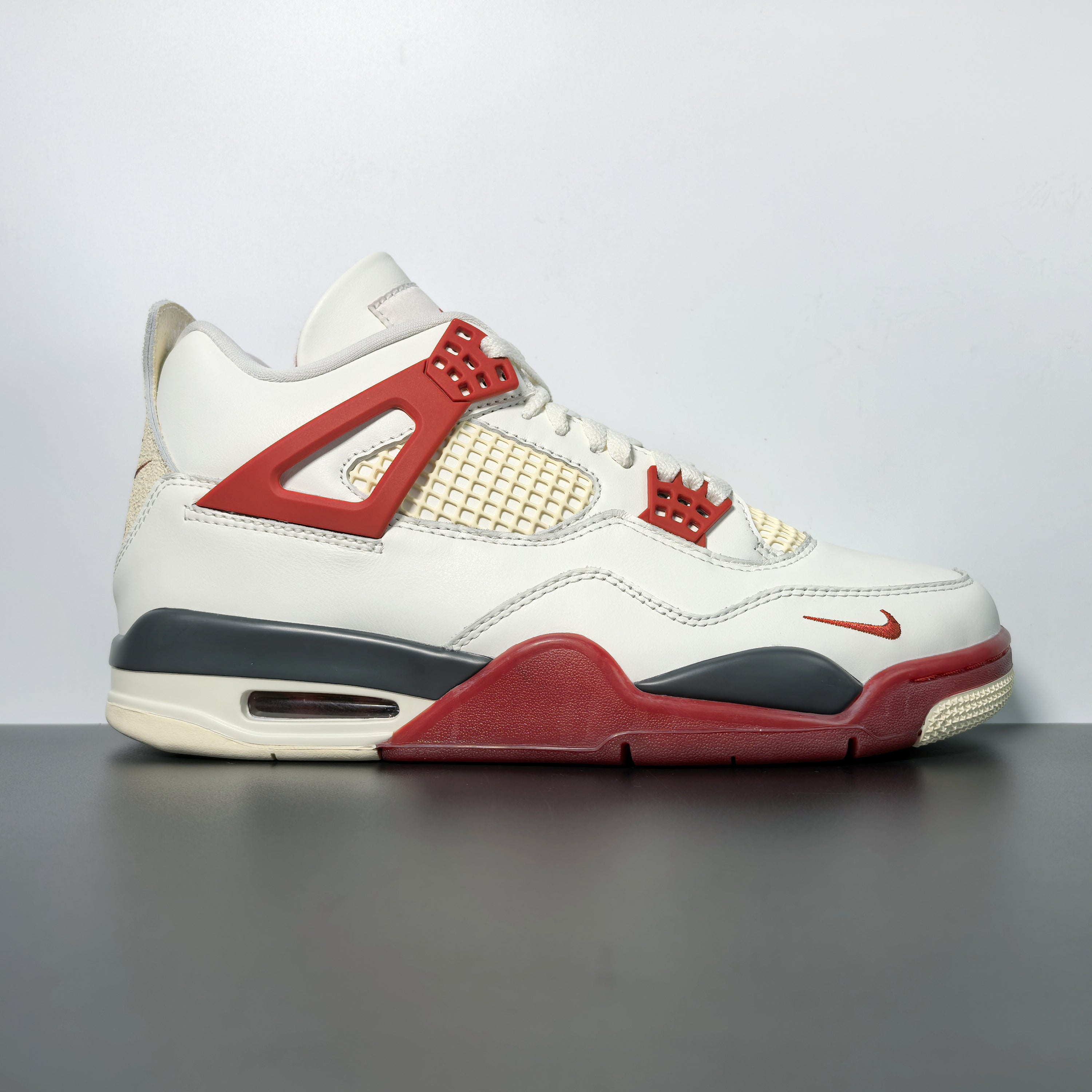 Nigel Sylvester x Air Jordan 4 Retro OG SP "Brick After Brick"