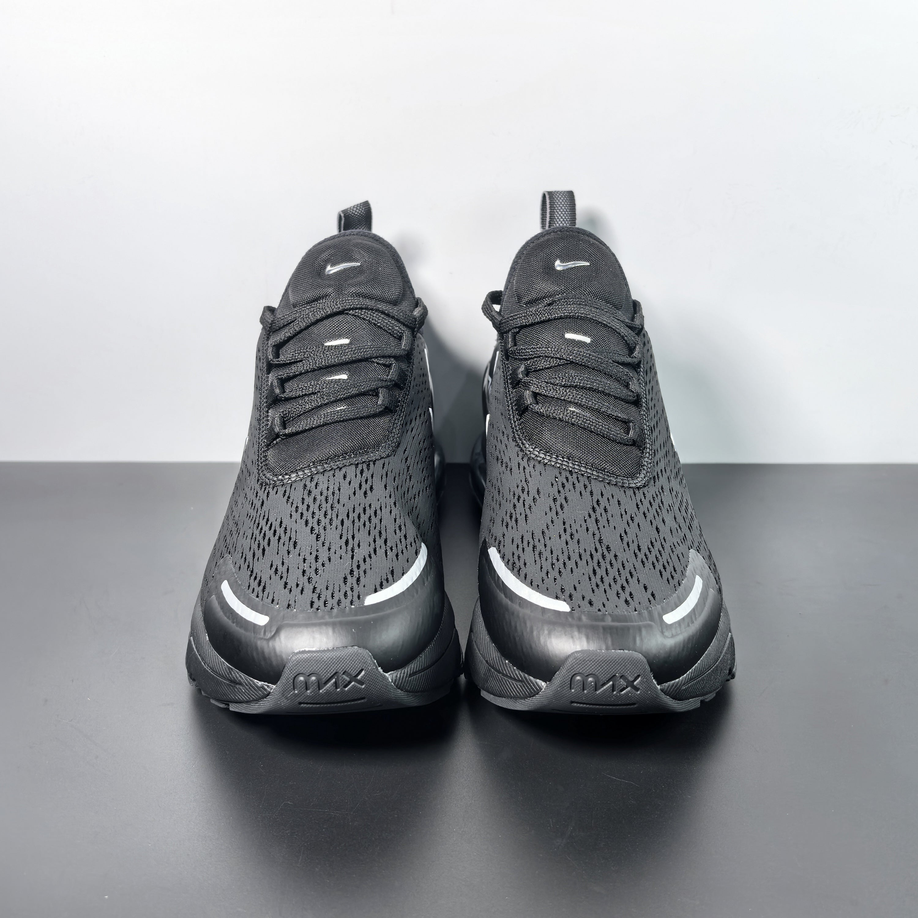 Nike Air Max 270 Premium