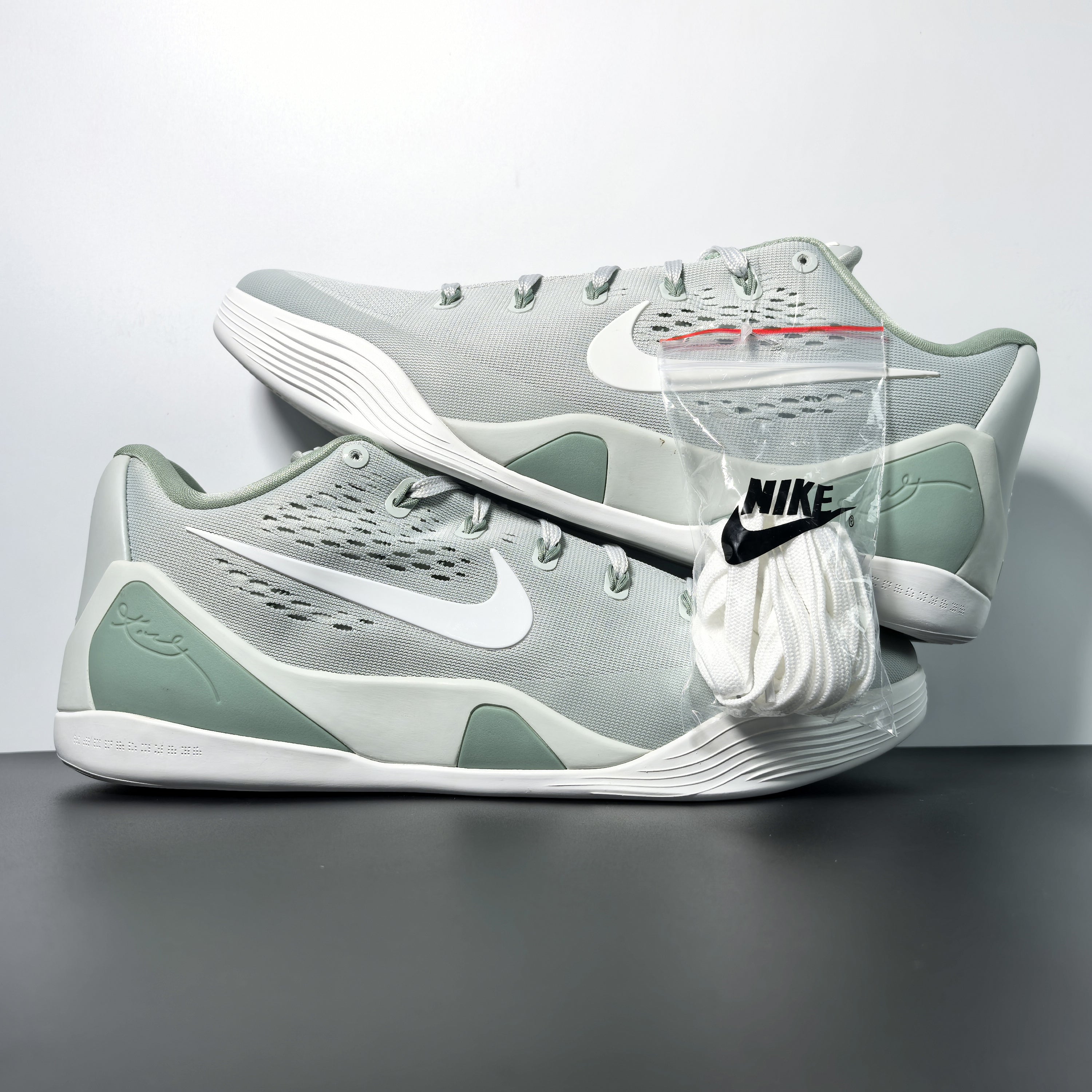 Nike Kobe 9 EM Protro