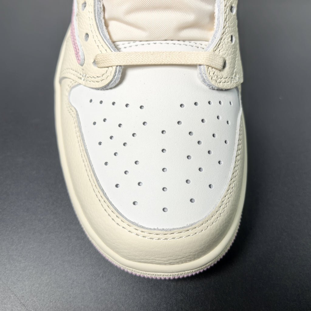 Travis Scott x Air Jordan 1 Low OG "Shy Pink"