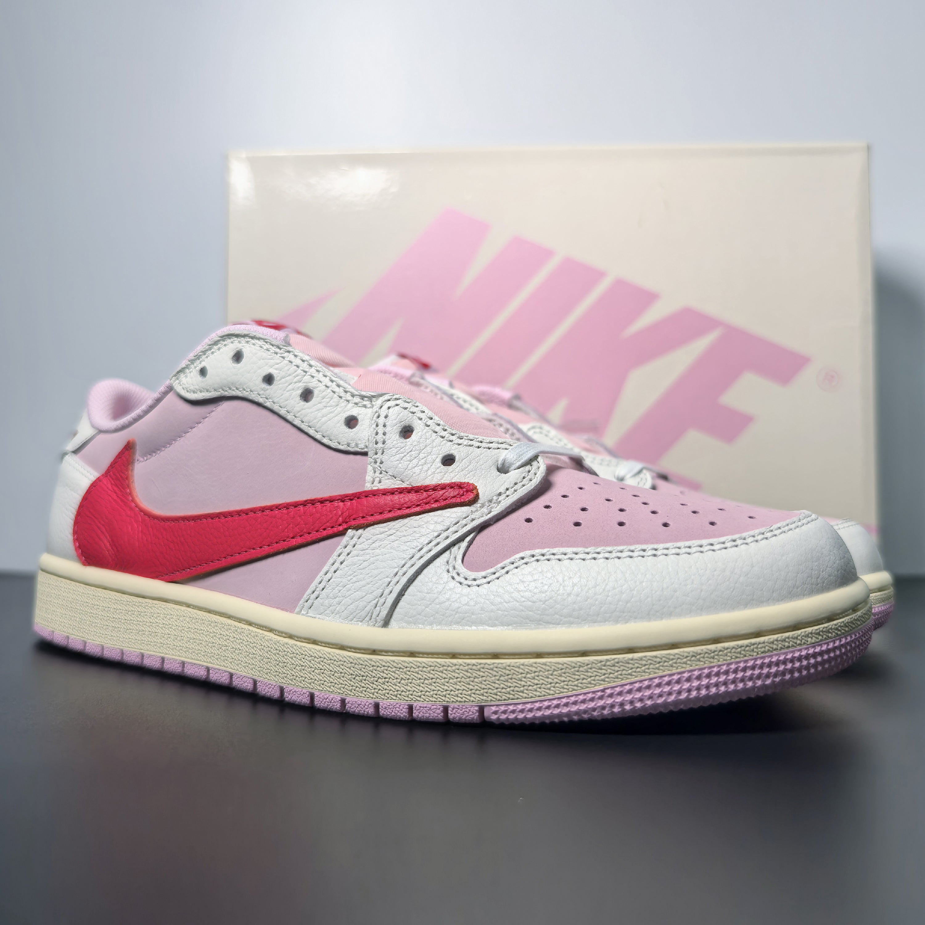 Travis Scott x Air Jordan 1 Low OG SP "Shy Pink"