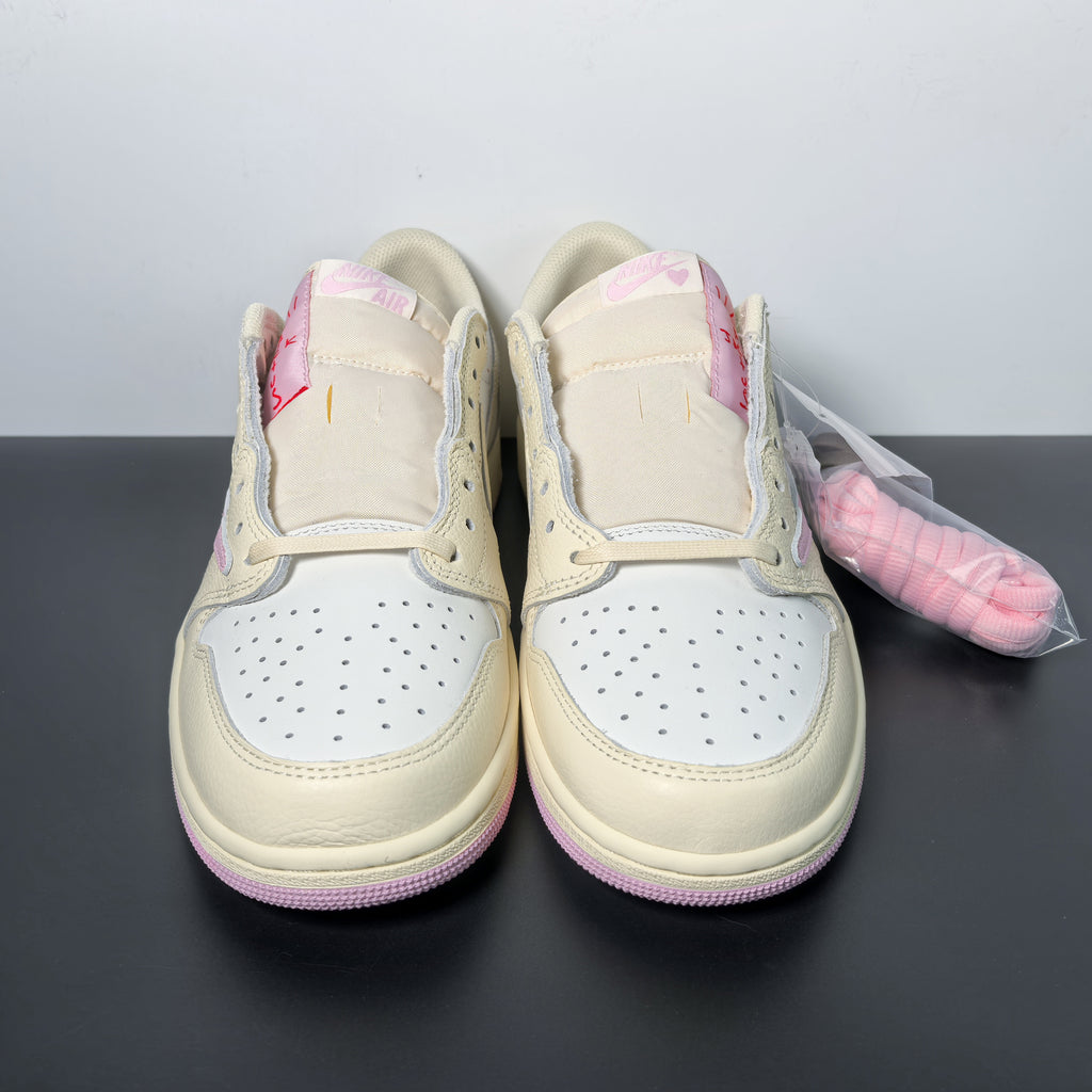 Travis Scott x Air Jordan 1 Low OG "Shy Pink"