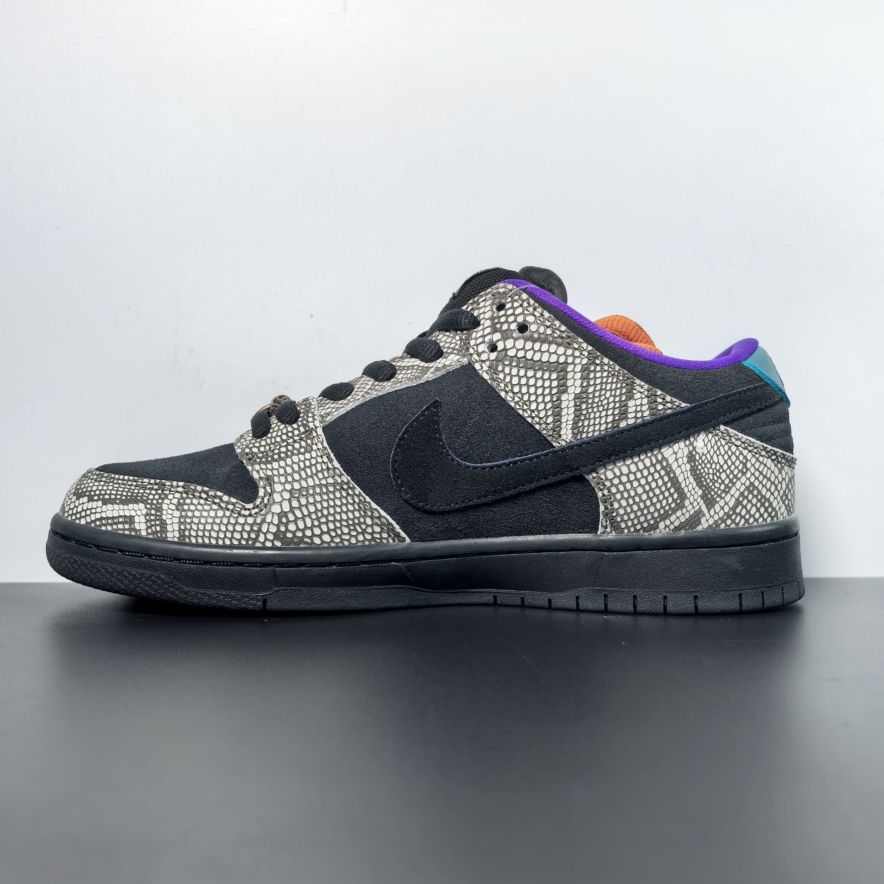 Dashawn Jordan x Nike SB Dunk Low "Copperhead"