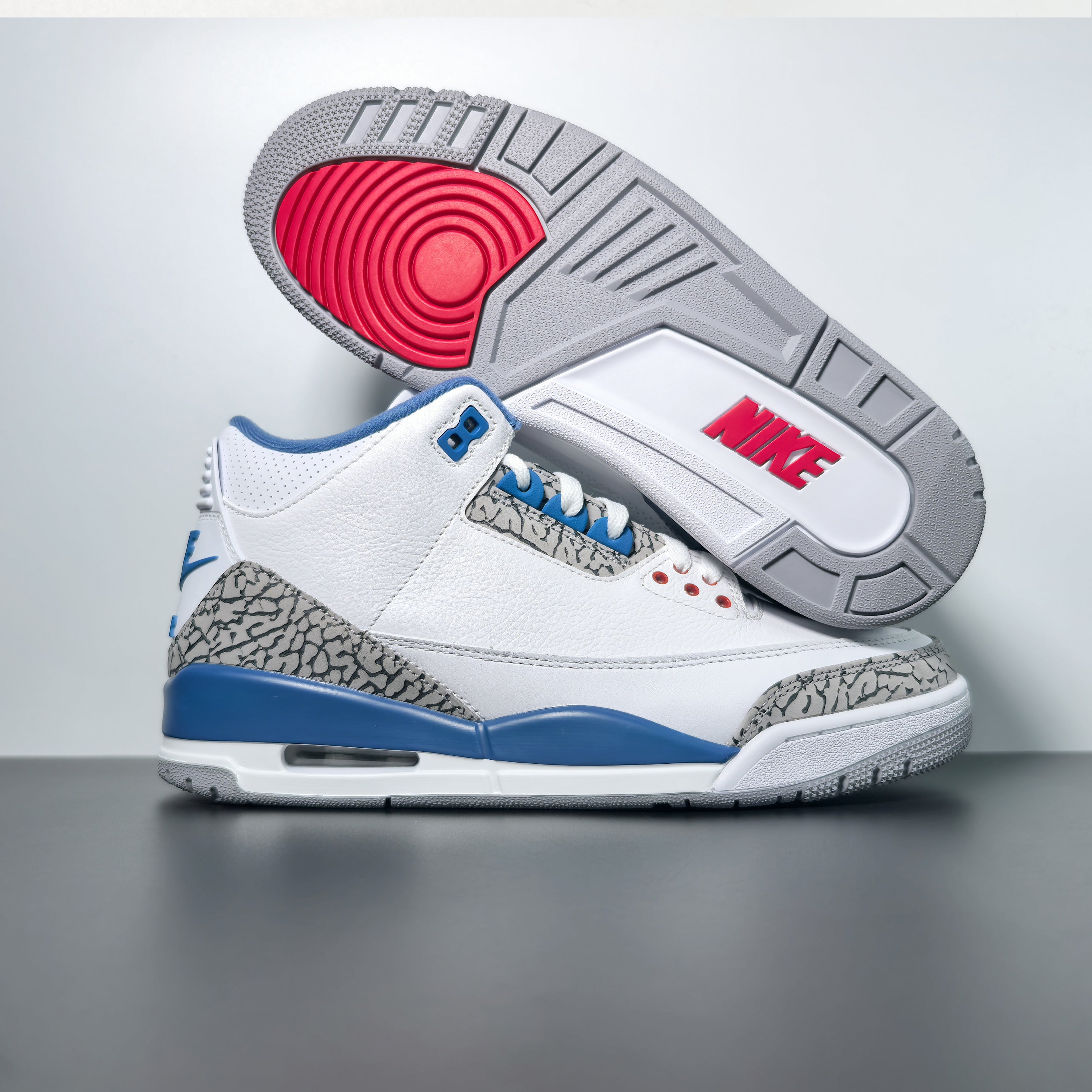 Air Jordan 3 Retro "True Blue"