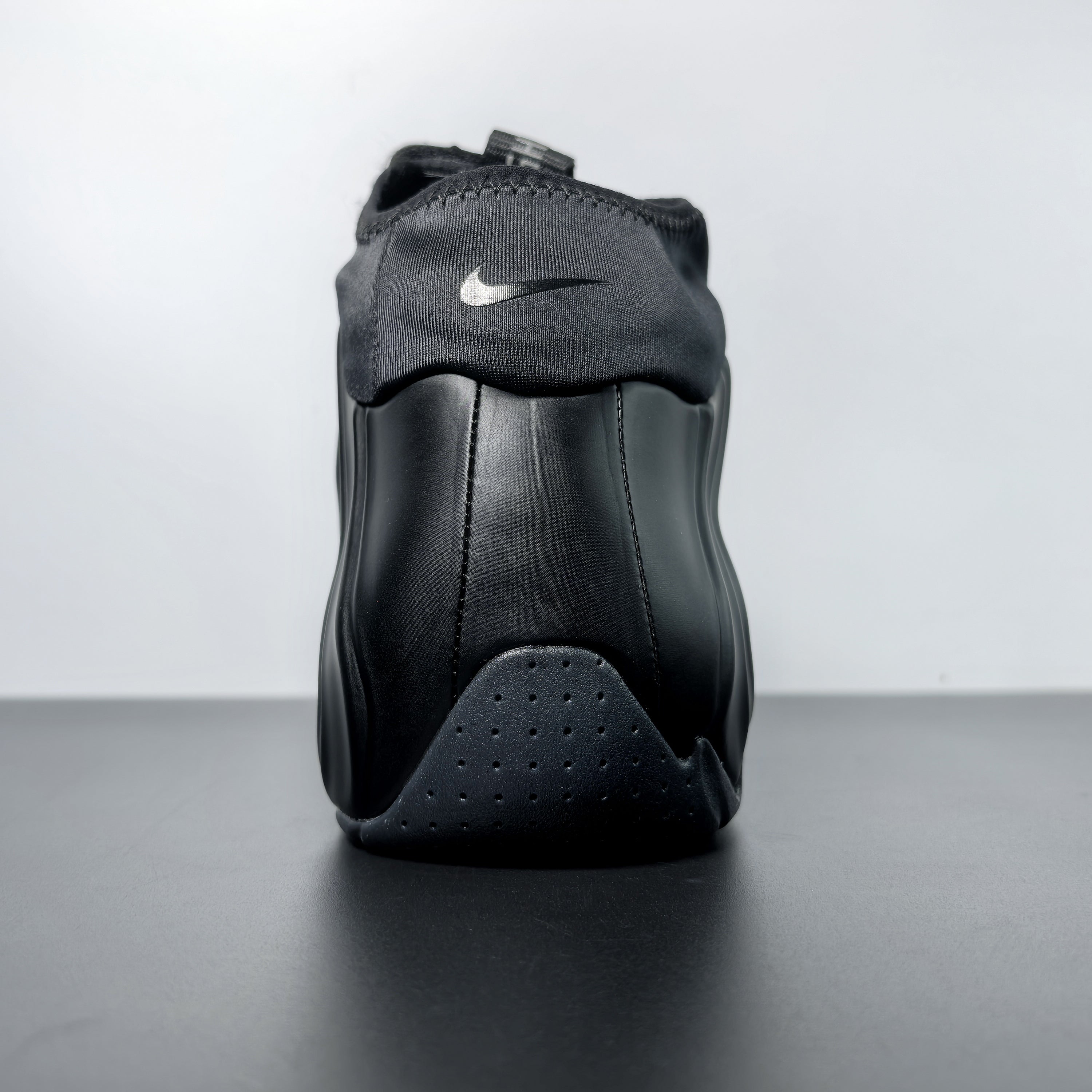 Nike Air Flightposite "Triple Black"