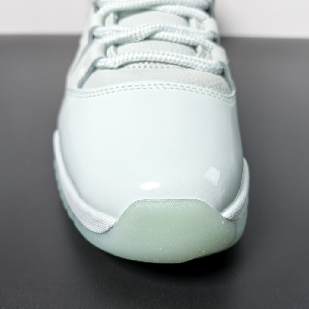 JAIDE x Air Jordan 11 Retro Low "Fiberglass"