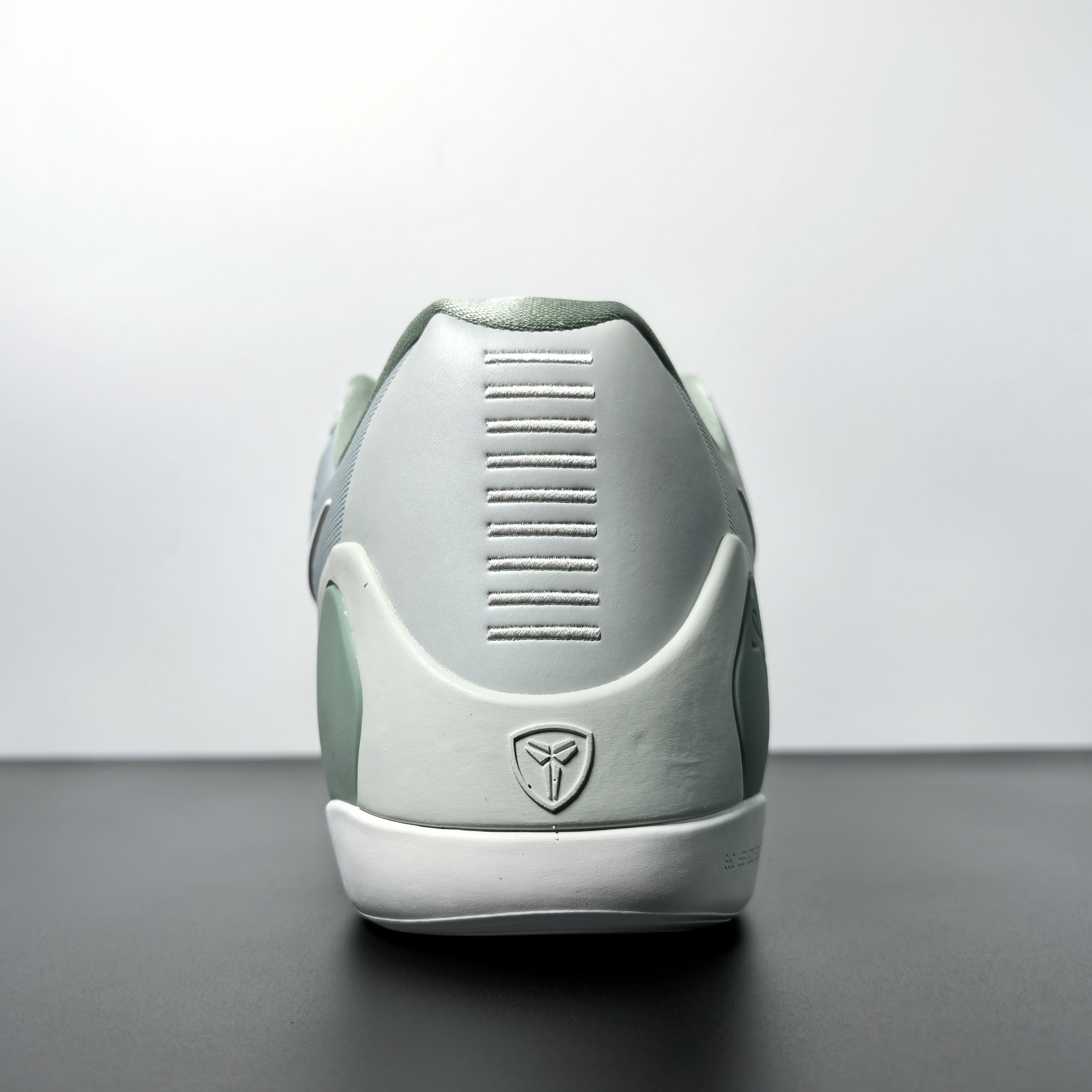 Nike Kobe 9 EM Protro
