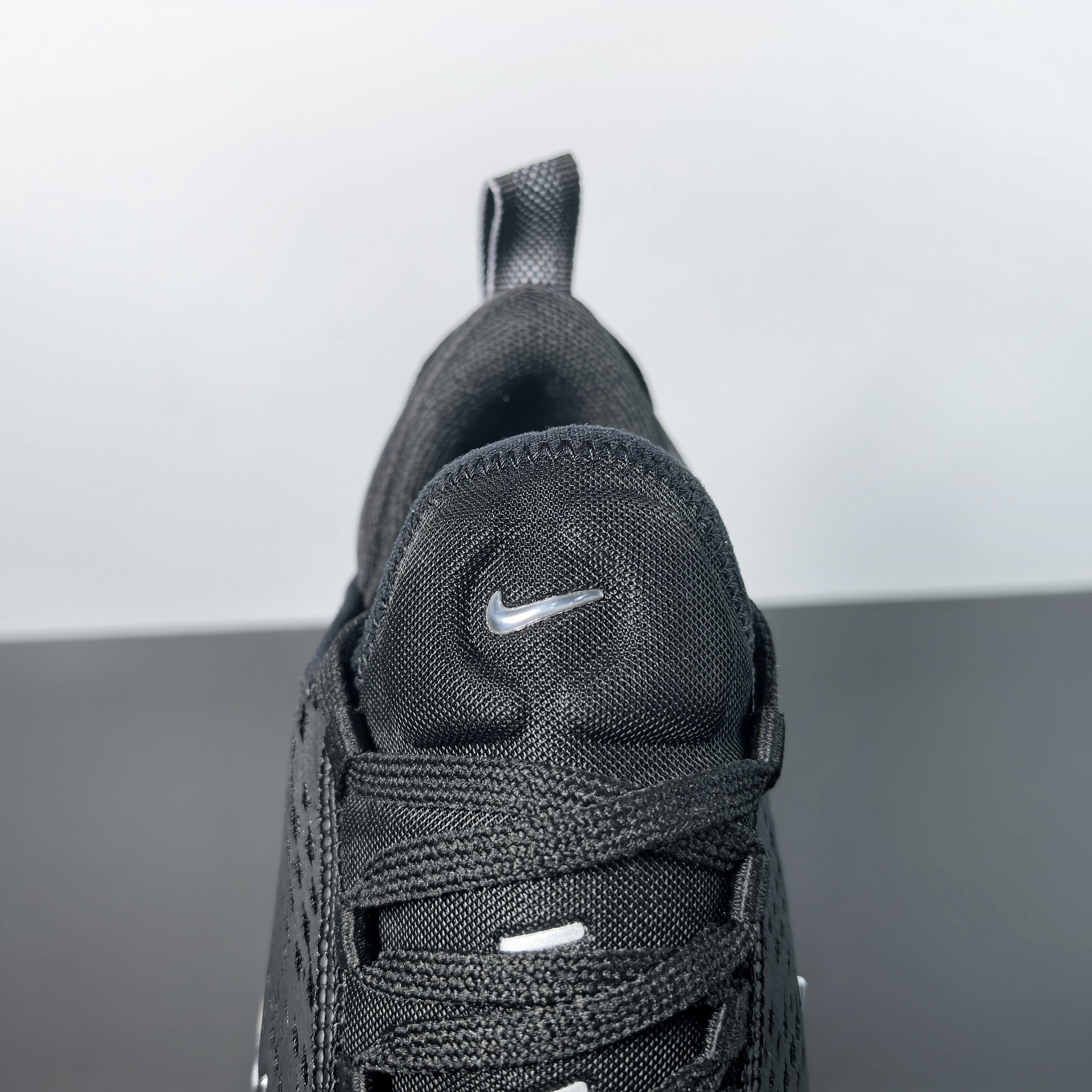 Nike Air Max 270 Premium