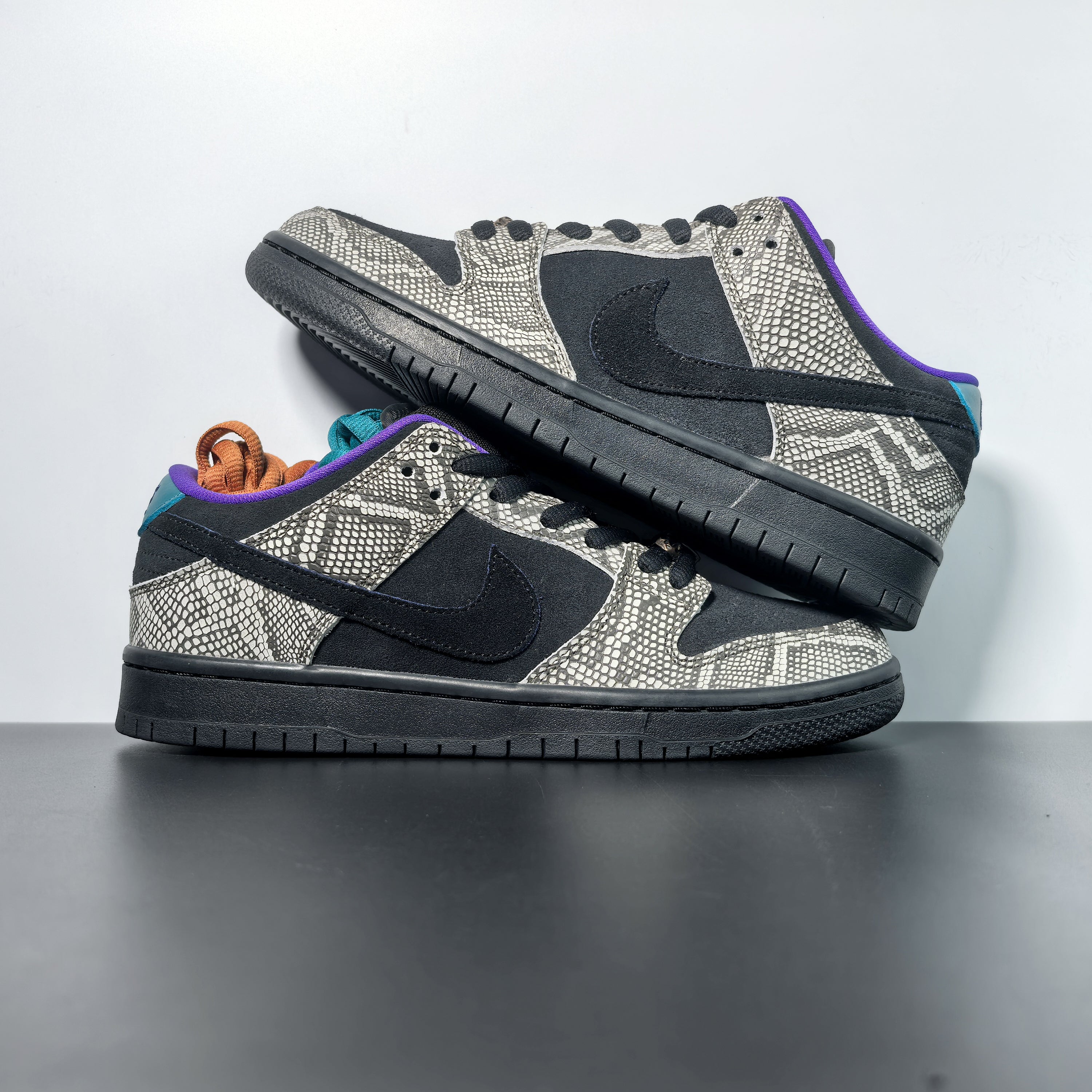 Dashawn Jordan x Nike SB Dunk Low "Copperhead"