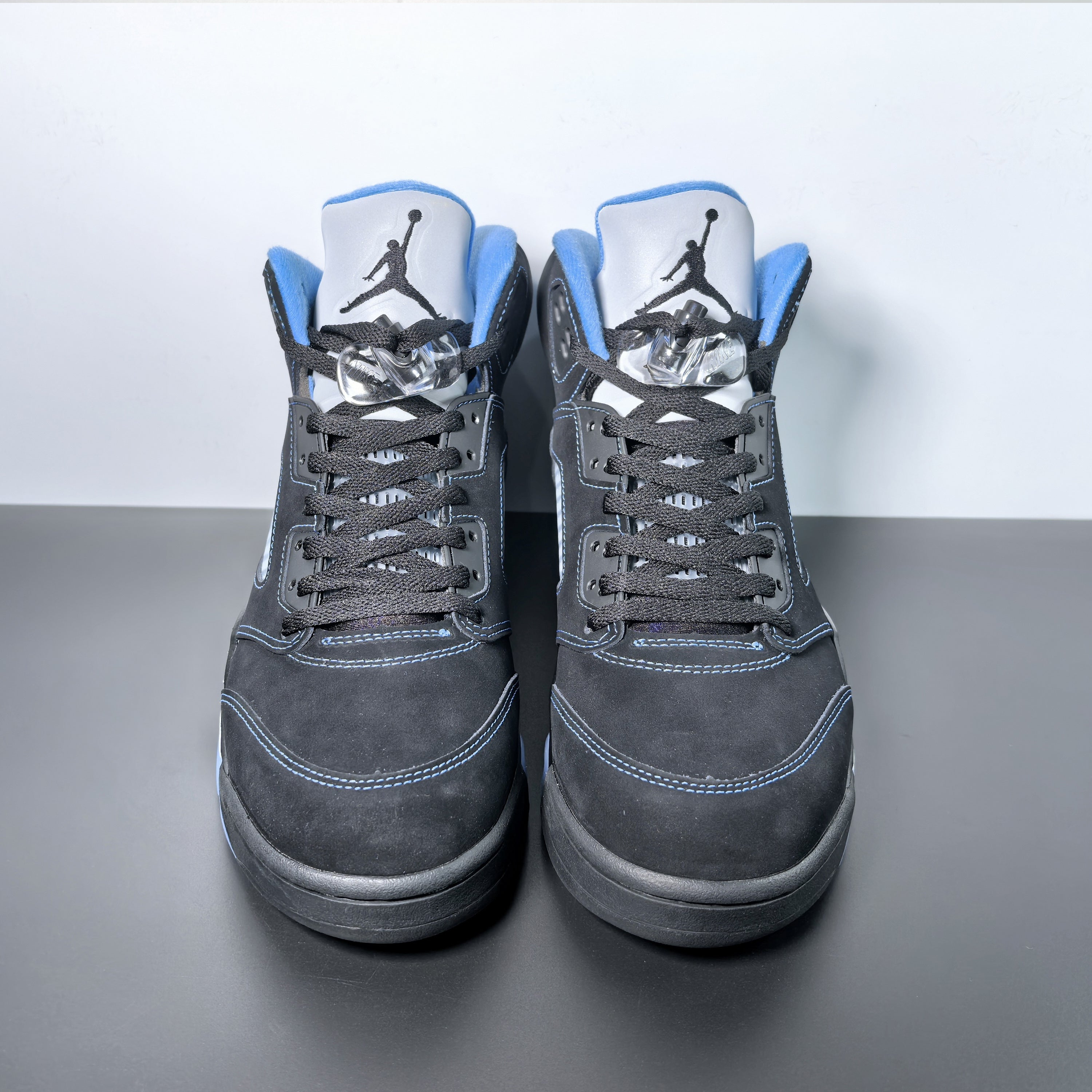 Air Jordan 5 Retro "Black University Blue"