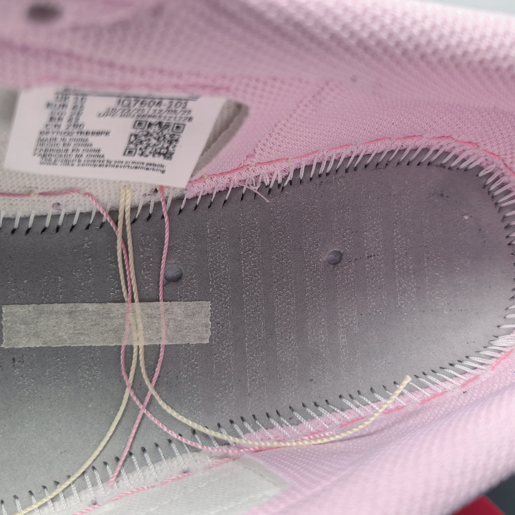 Travis Scott x Air Jordan 1 Low OG SP "Shy Pink"