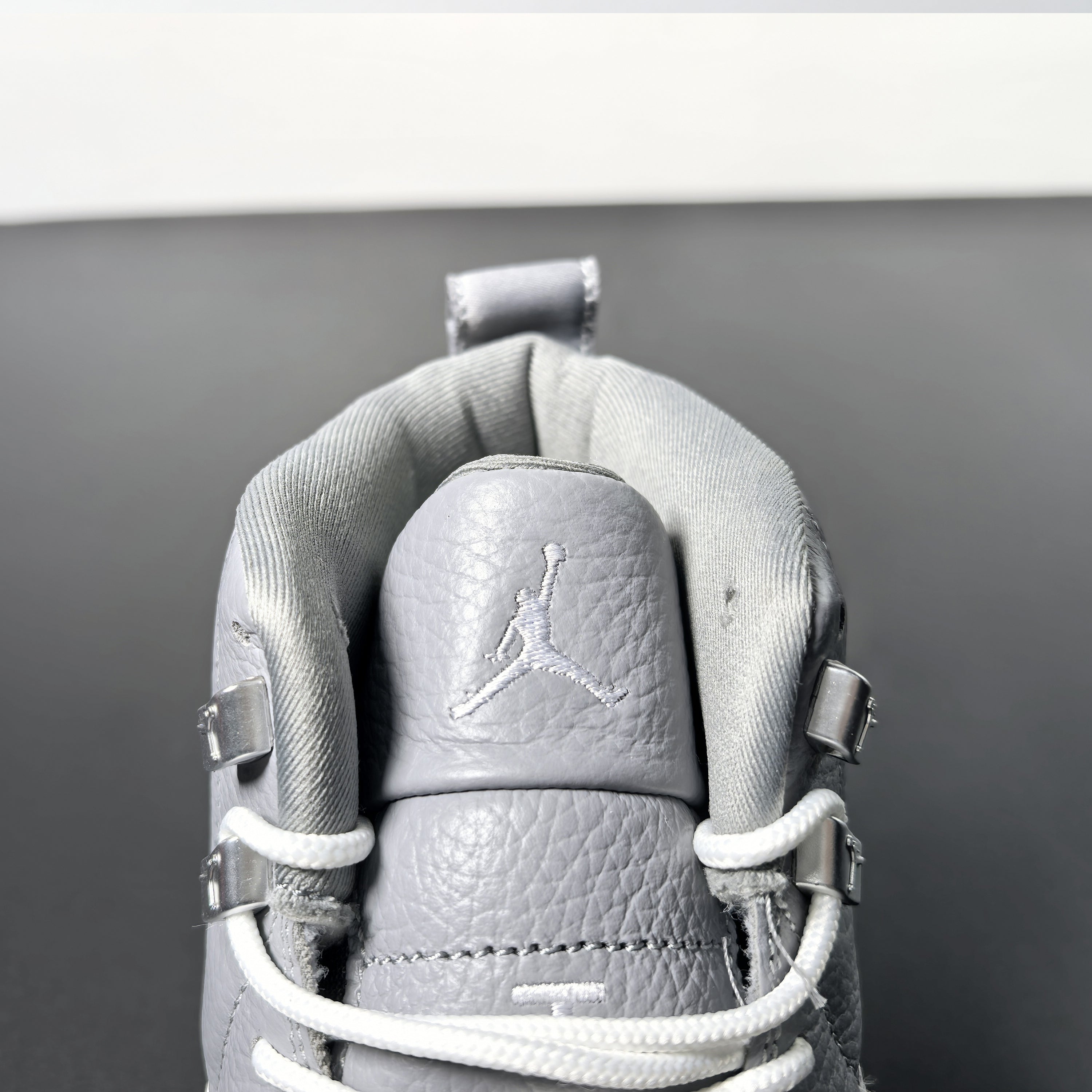 Air Jordan 12 Retro "Stealth"