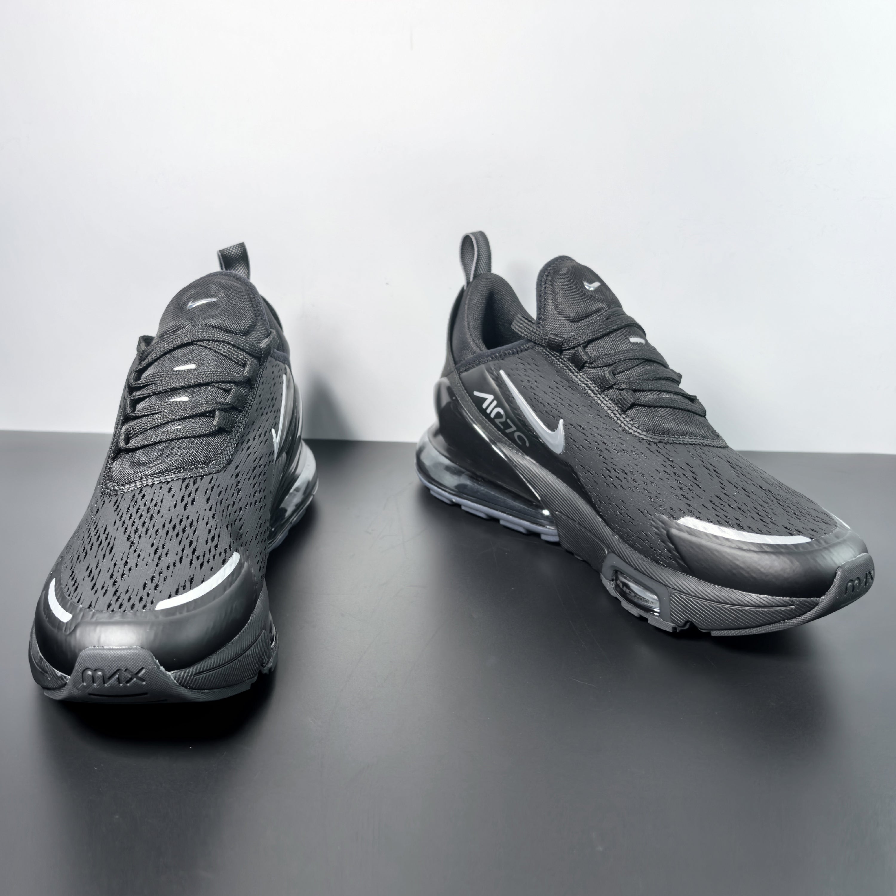 Nike Air Max 270 Premium