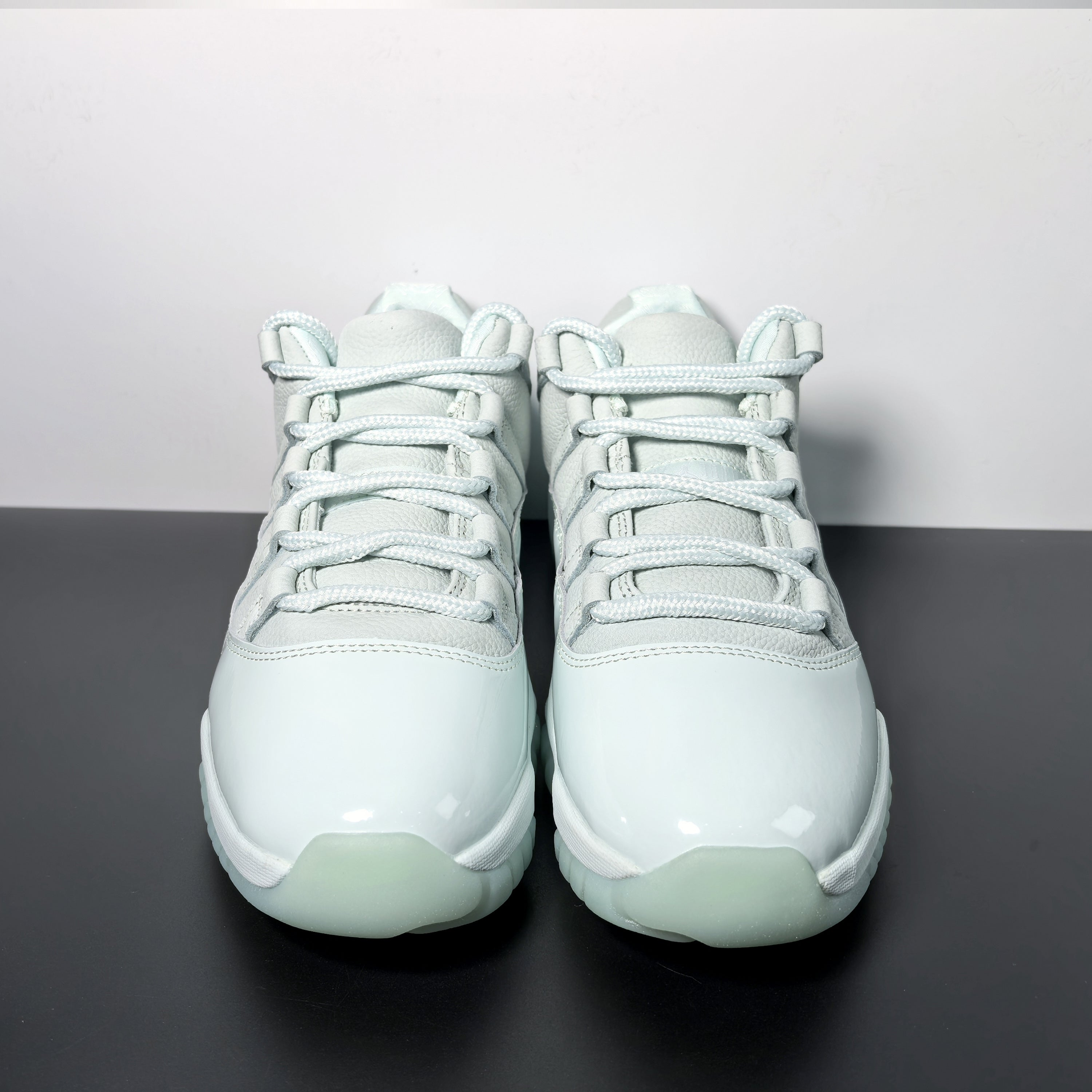 JAIDE x Air Jordan 11 Retro Low "Fiberglass"