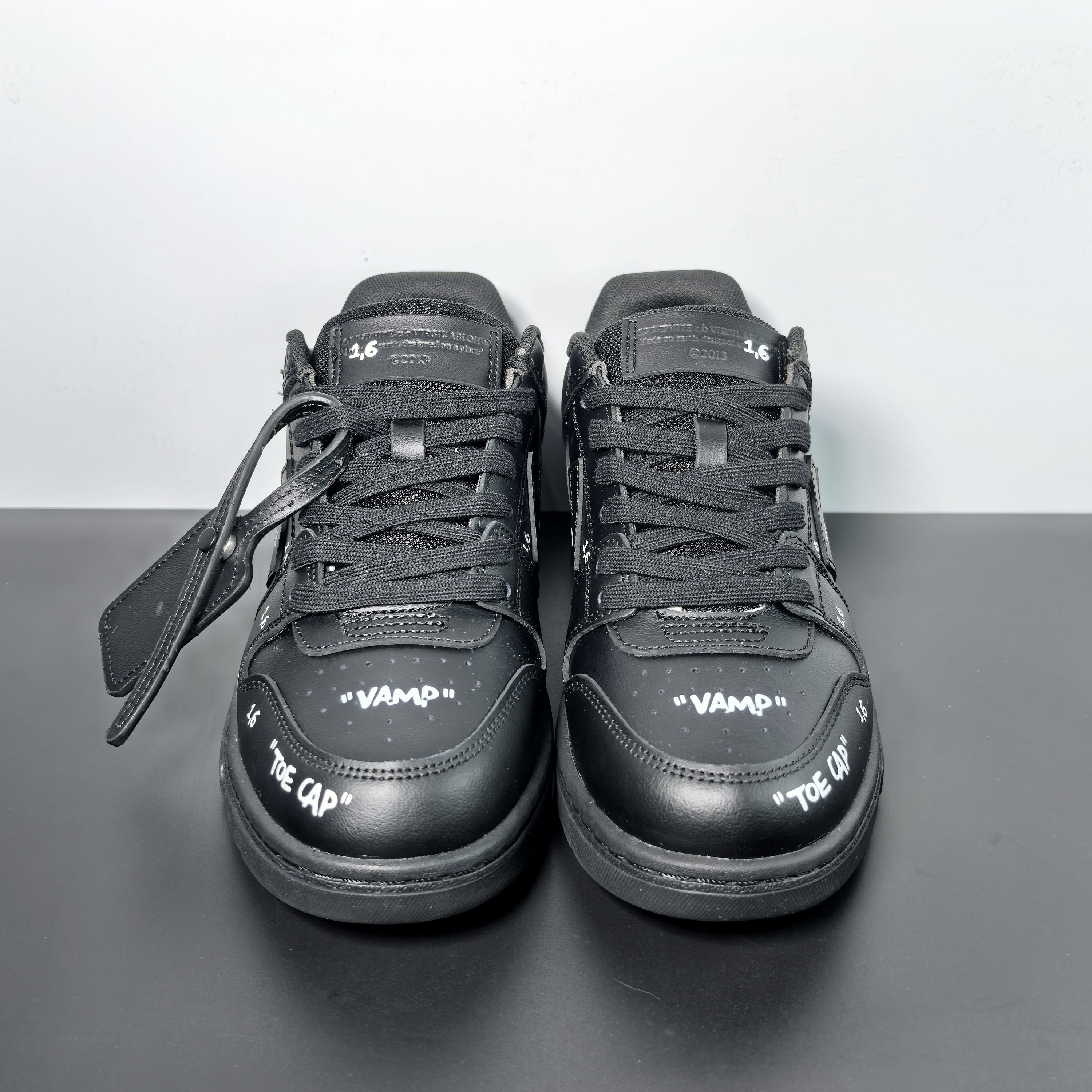 OFF-WHITE Out Of Office