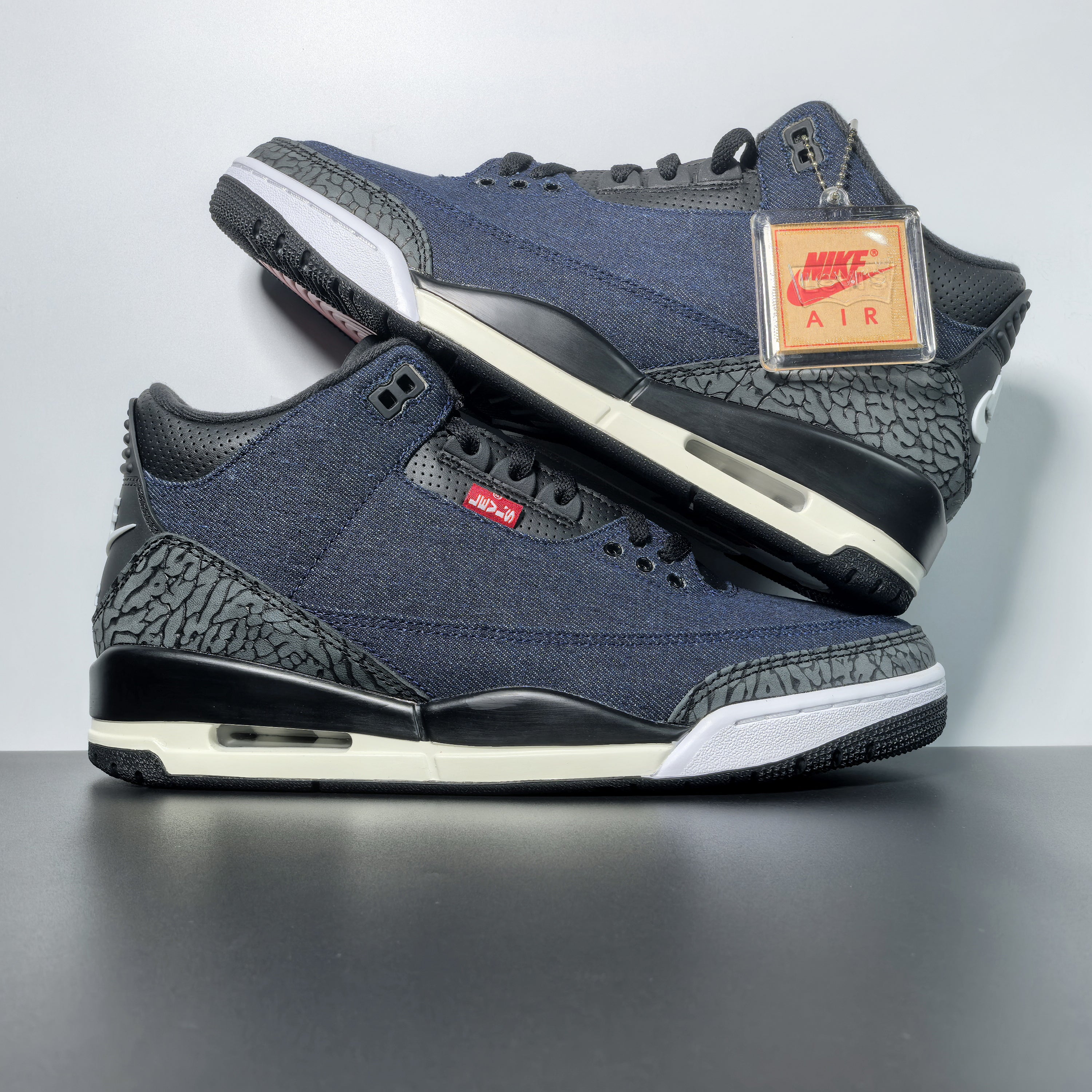 Levi's x Nike Air Jordan 3 Retro SP "Black Denim"
