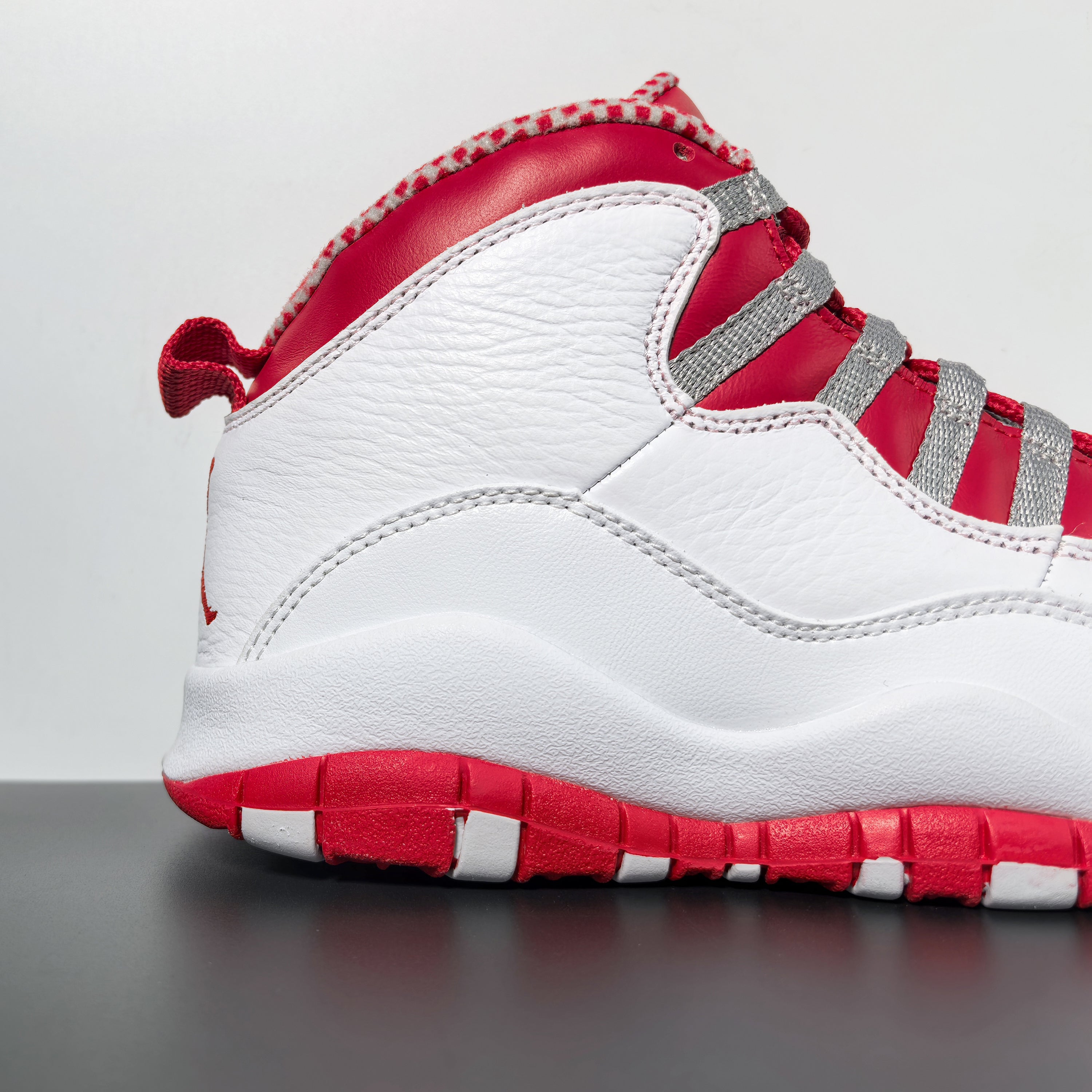 Air Jordan 10 Retro "Chicago"