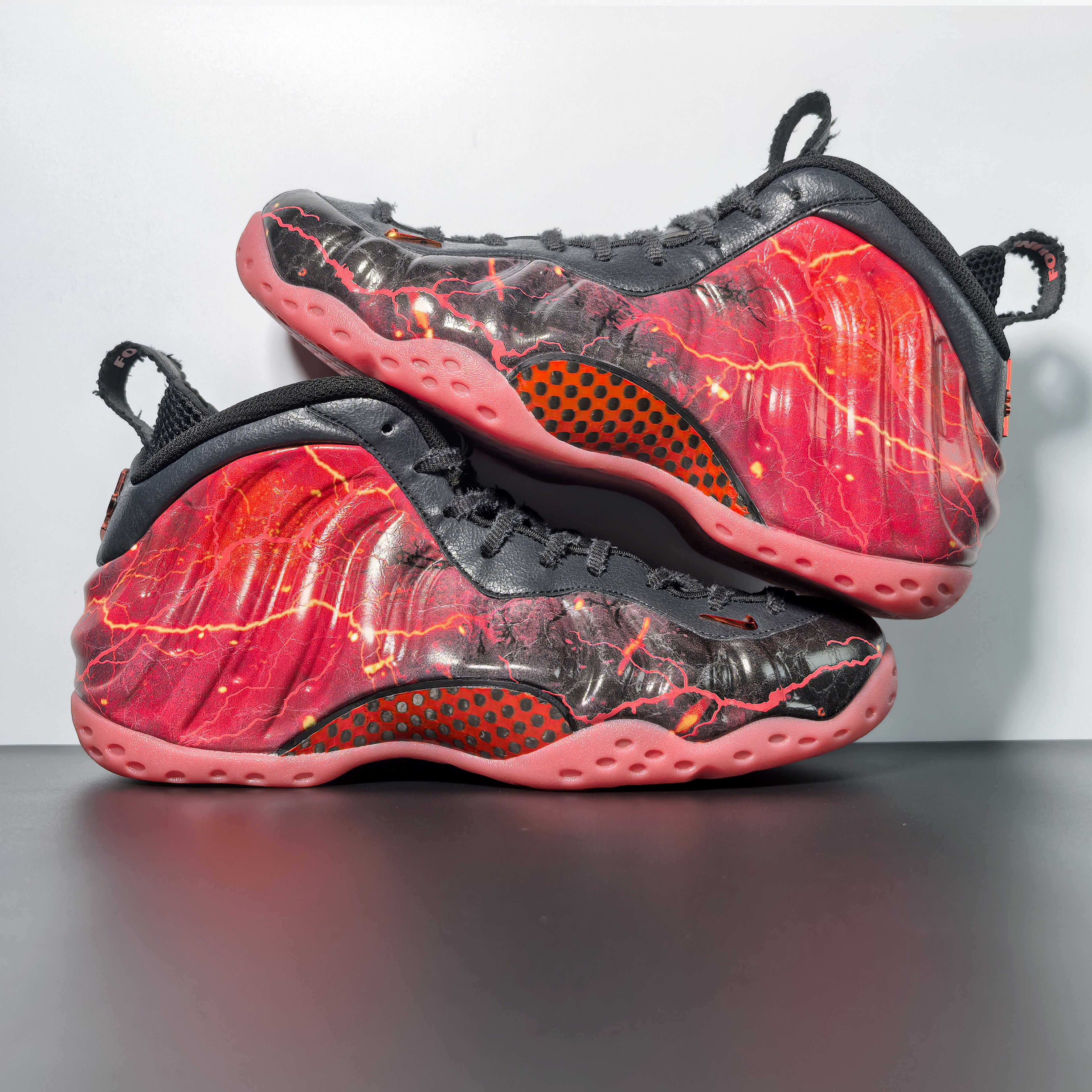 Stranger Things x Nike Air Foamposite One "Vecna"