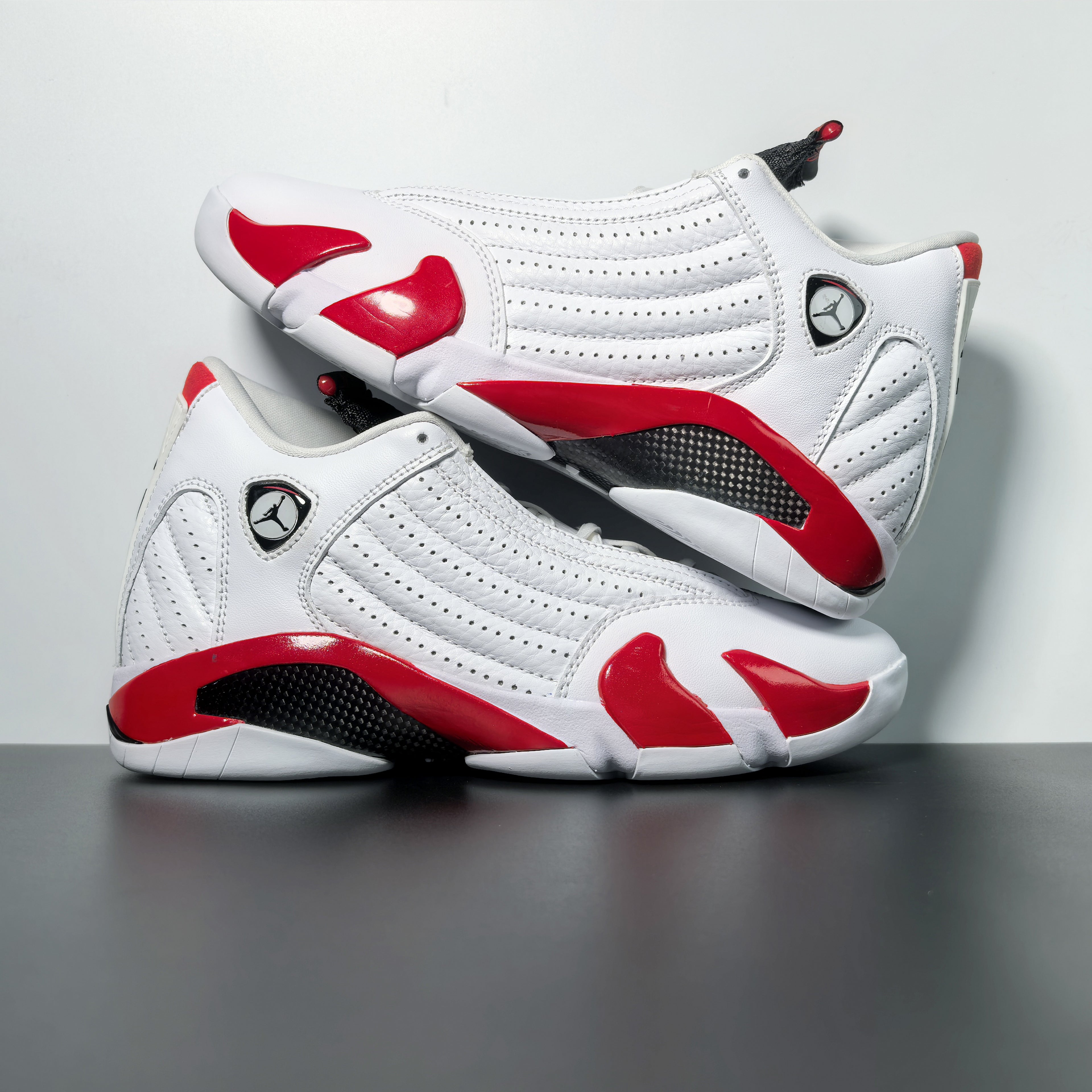 Air Jordan 14 Retro "Candy Cane"