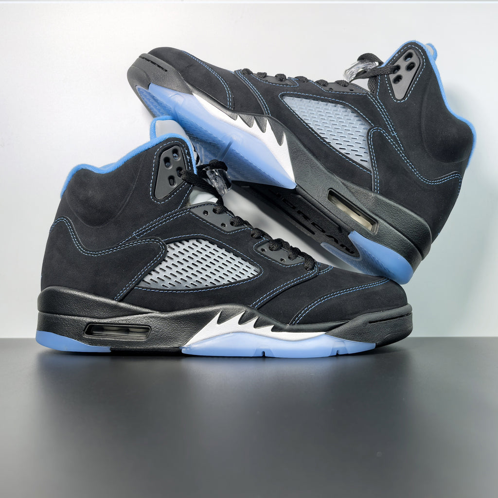 Air Jordan 5 Retro "Black University Blue"