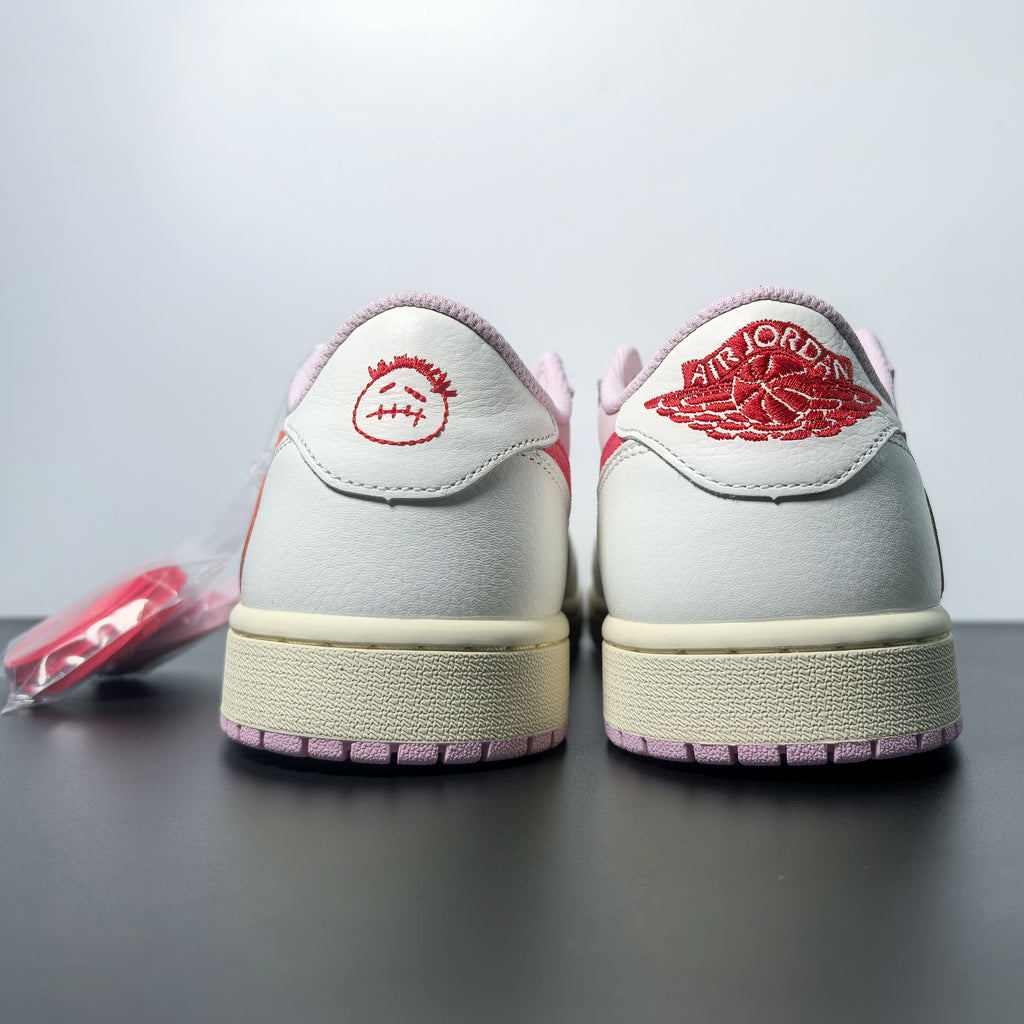 Travis Scott x Air Jordan 1 Low OG SP "Shy Pink"