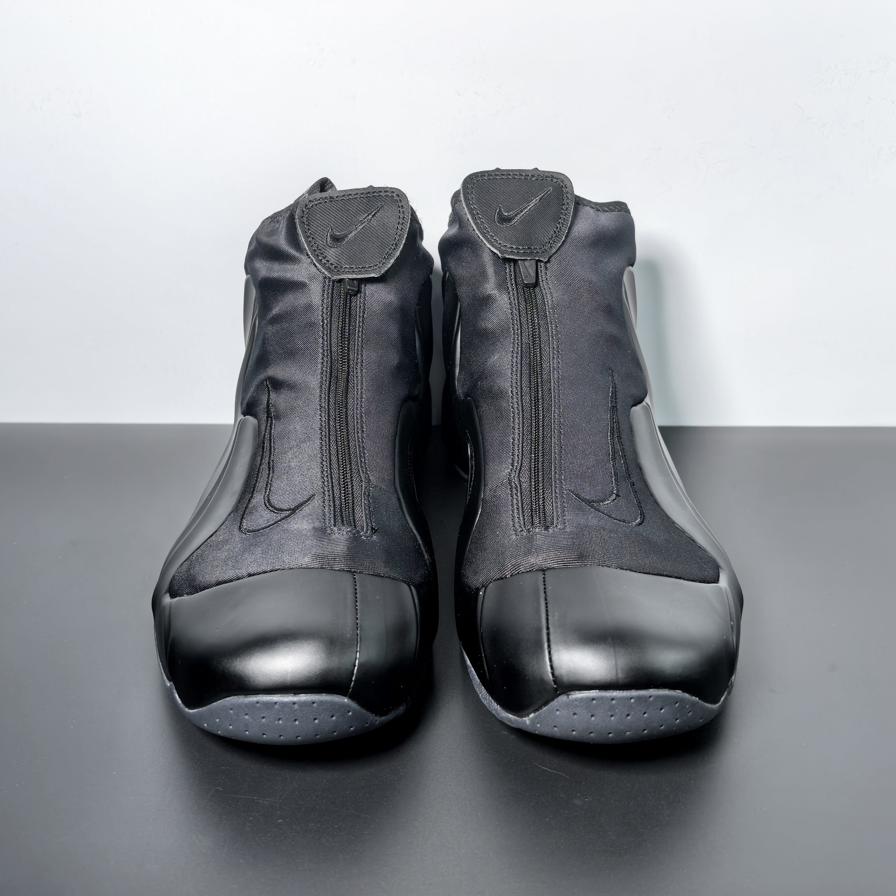 Nike Air Flightposite "Triple Black"