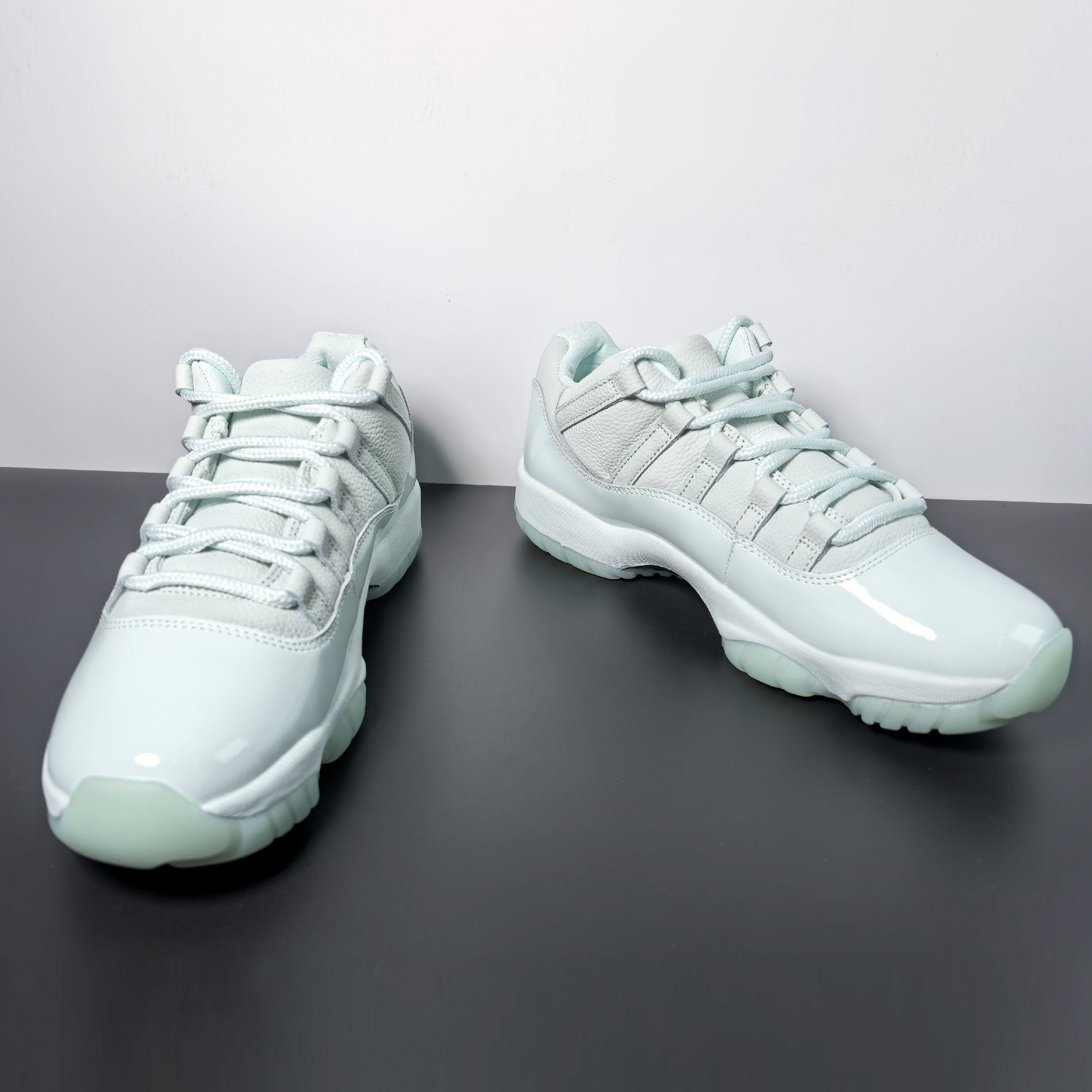 JAIDE x Air Jordan 11 Retro Low "Fiberglass"