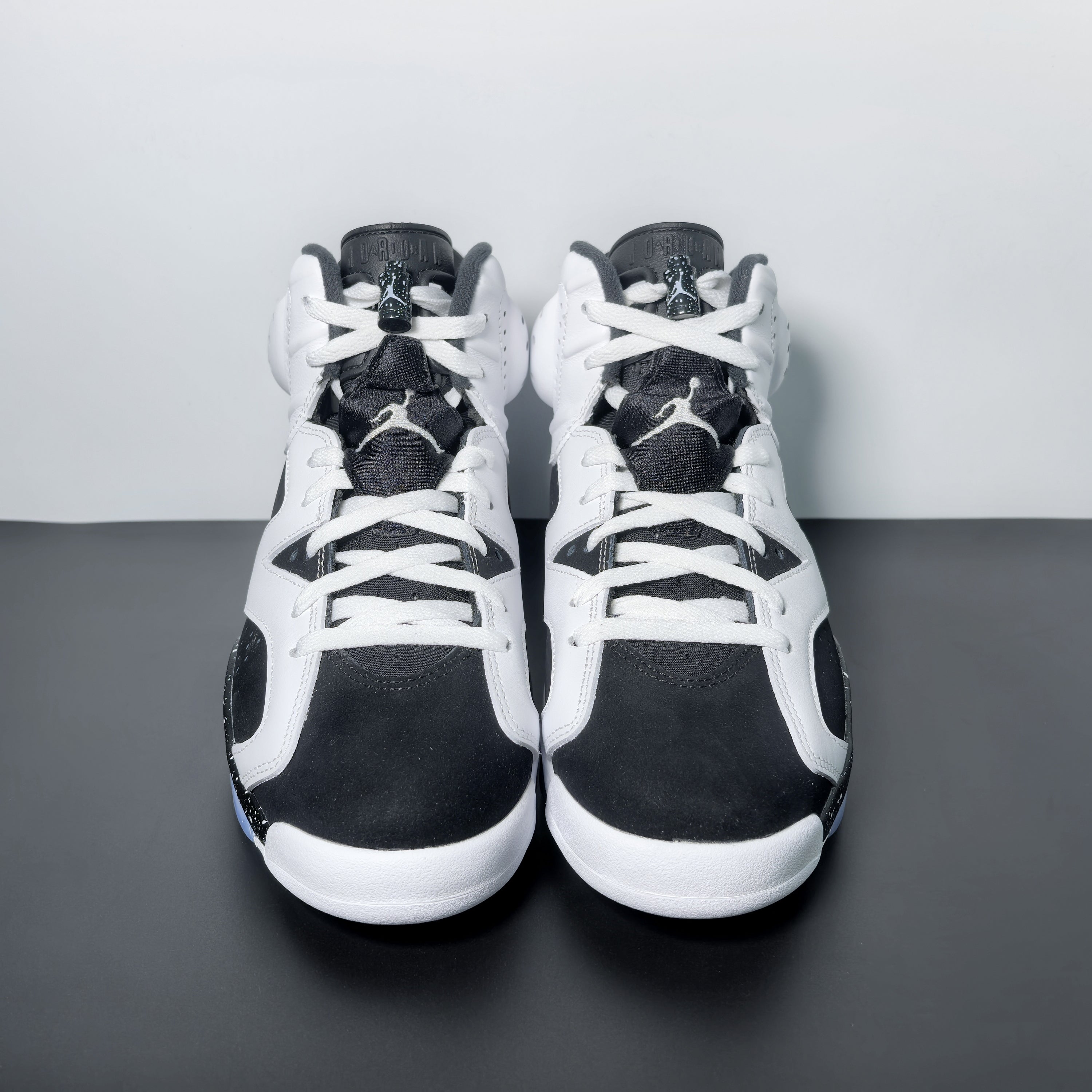 Air Jordan 6 Retro "Oreo"