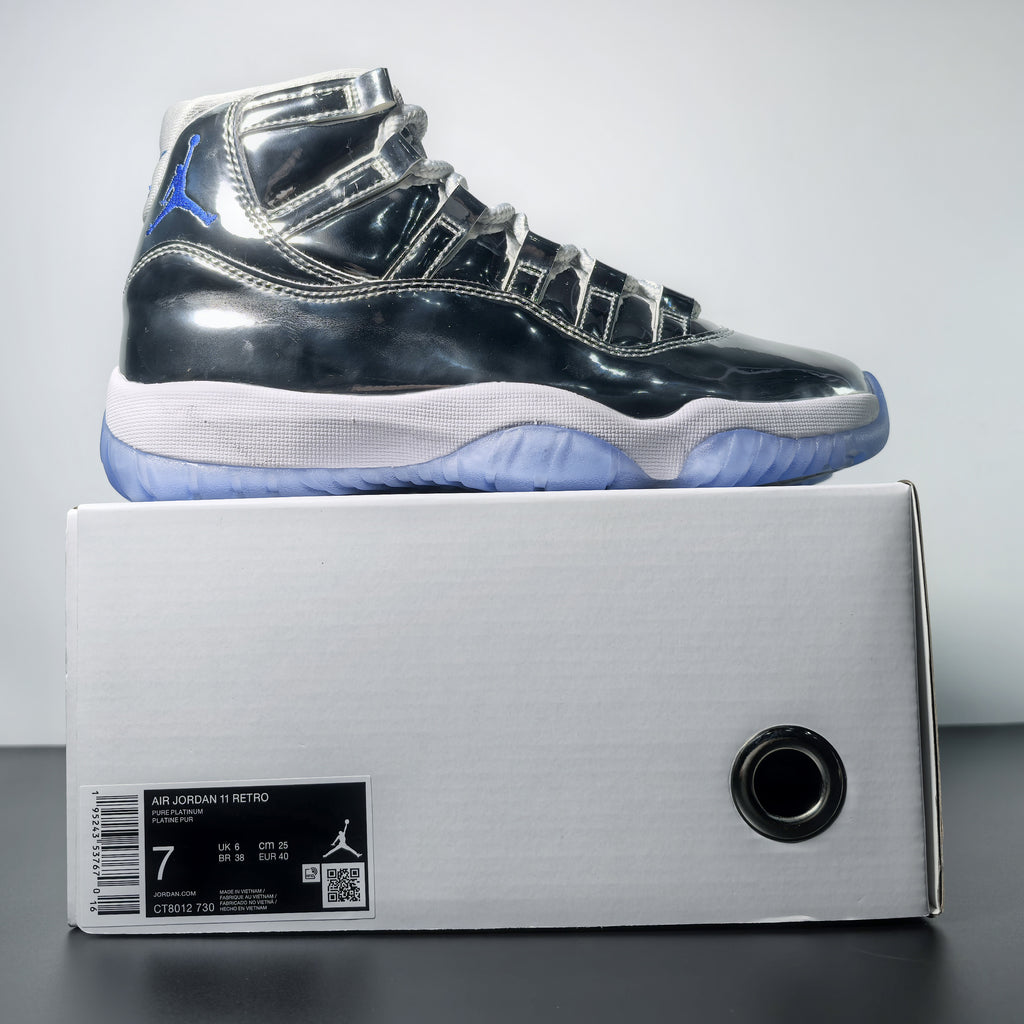 Air Jordan 11 "Silver Surfer"