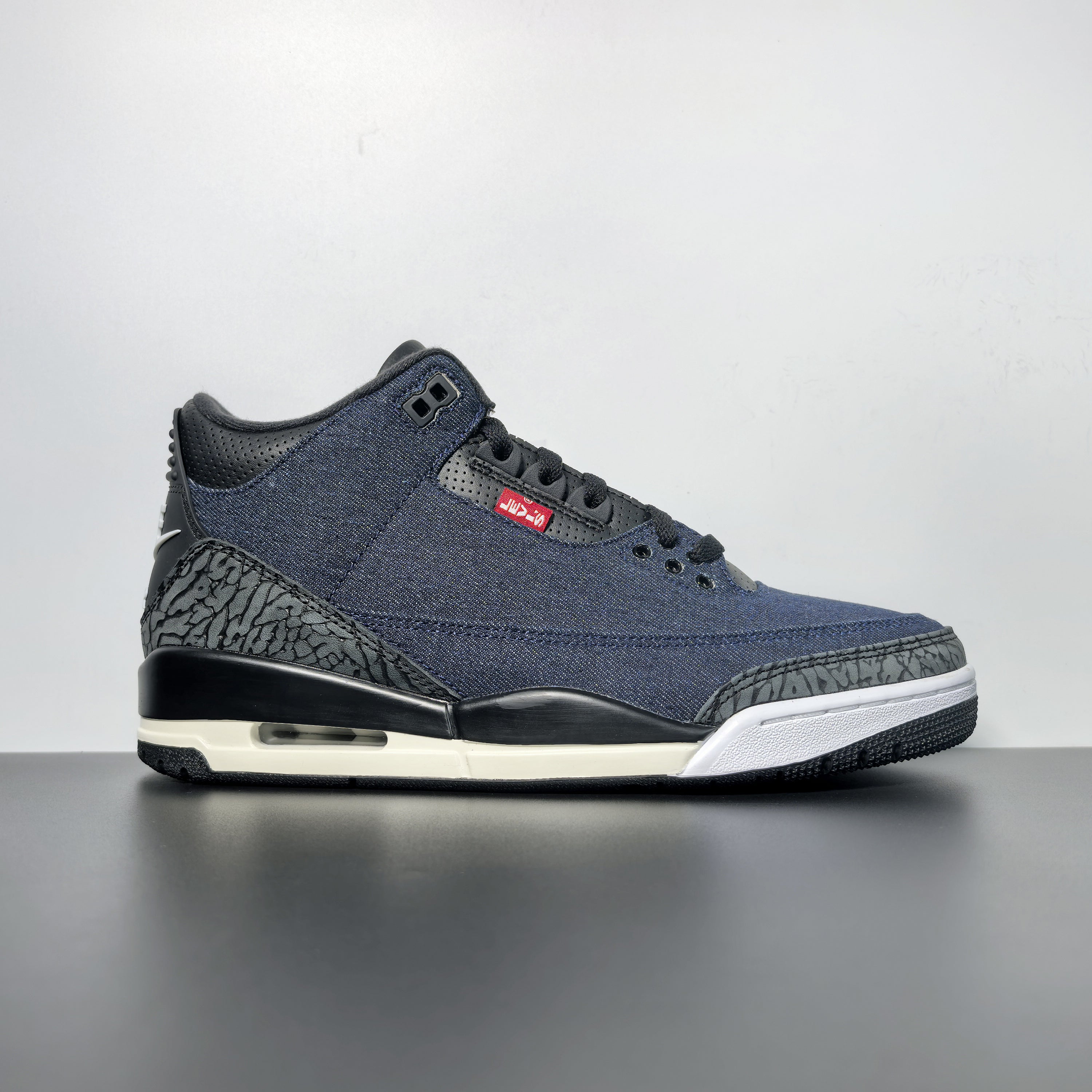 Levi's x Nike Air Jordan 3 Retro SP "Black Denim"