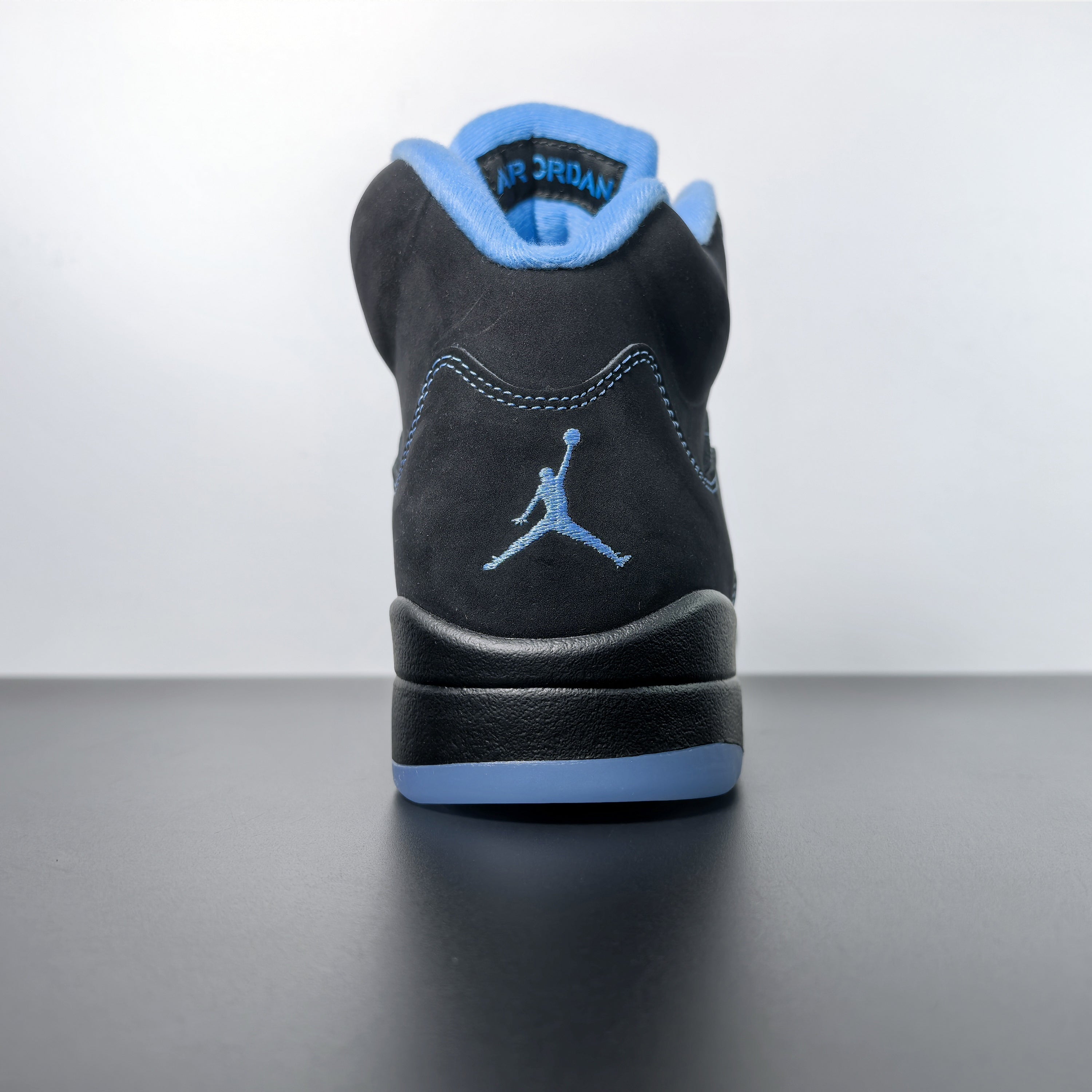 Air Jordan 5 Retro "Black University Blue"