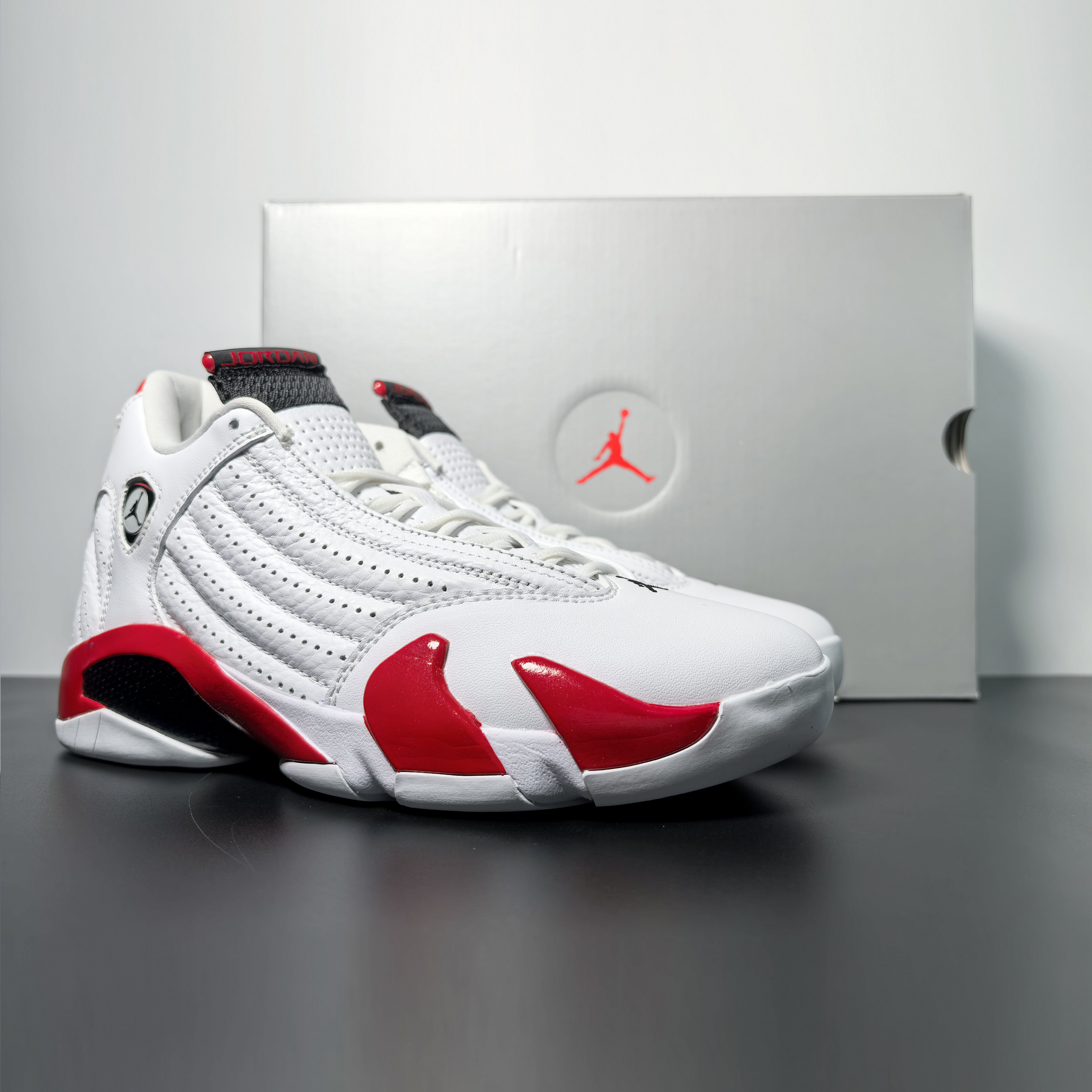 Air Jordan 14 Retro "Candy Cane"