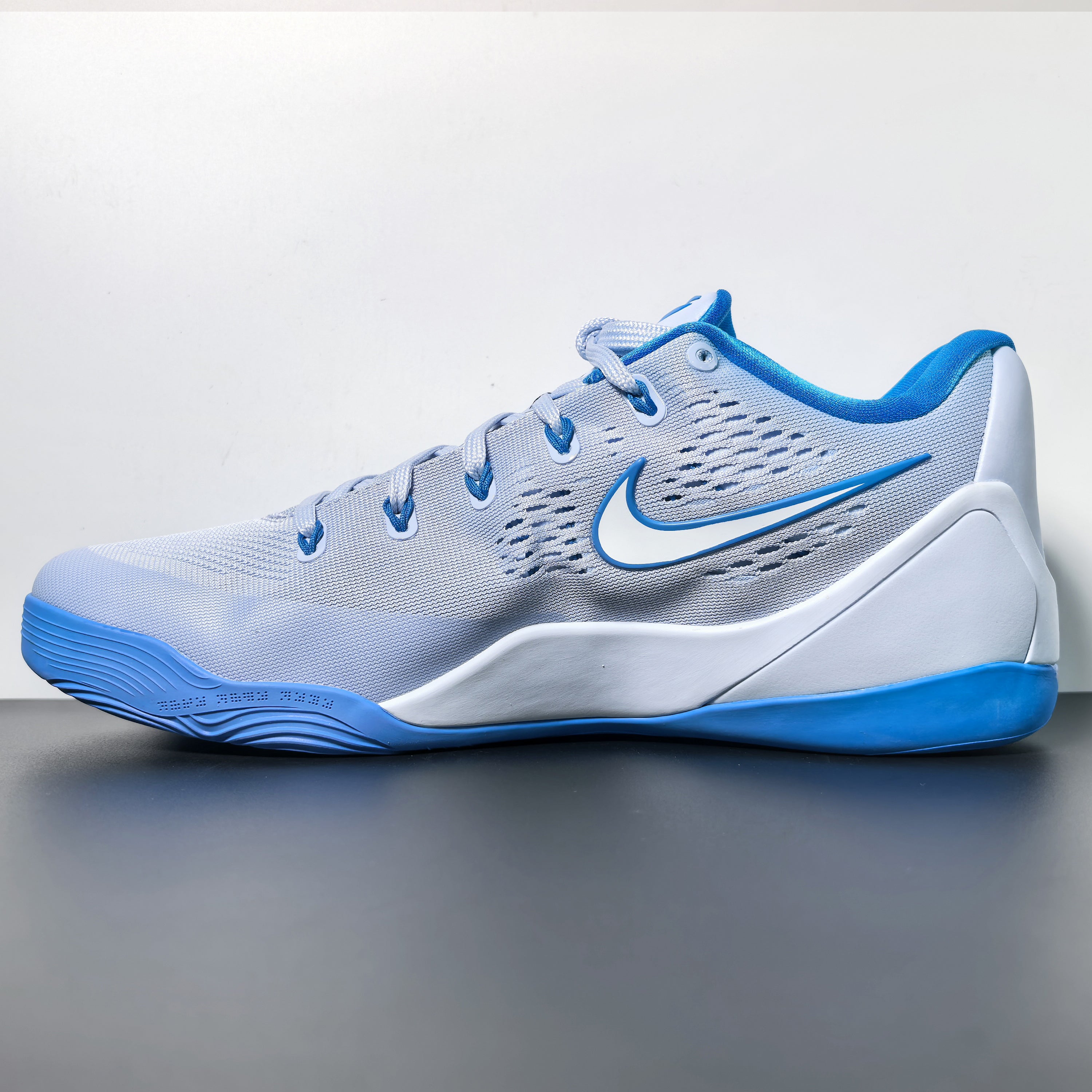The Nike Kobe 9 Elite Low EM Protro