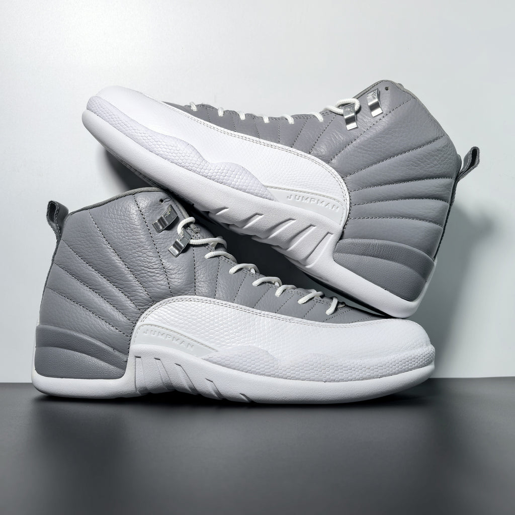 Air Jordan 12 Retro "Stealth"