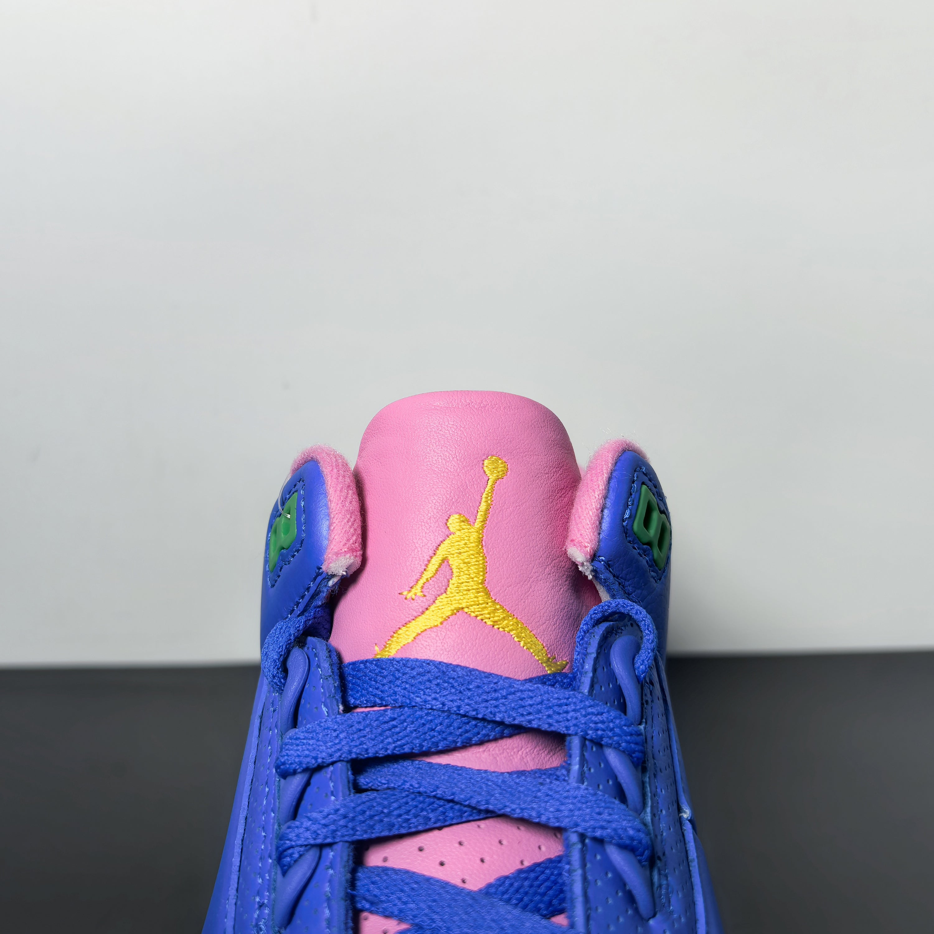 Air Jordan 3 Retro