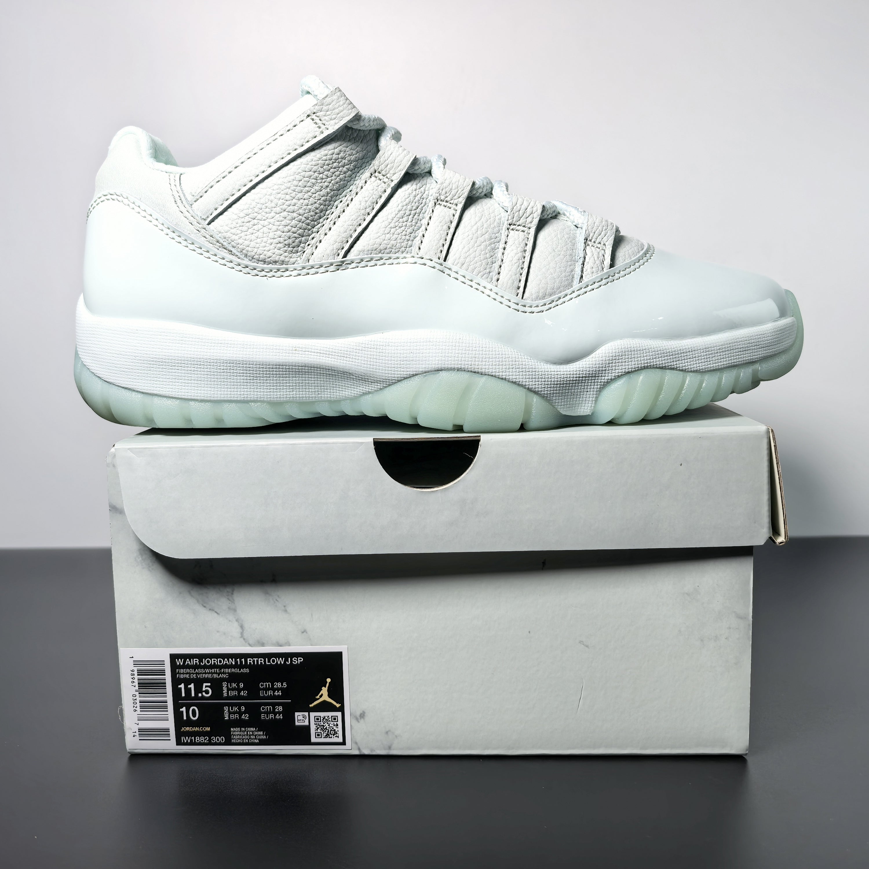 JAIDE x Air Jordan 11 Retro Low "Fiberglass"