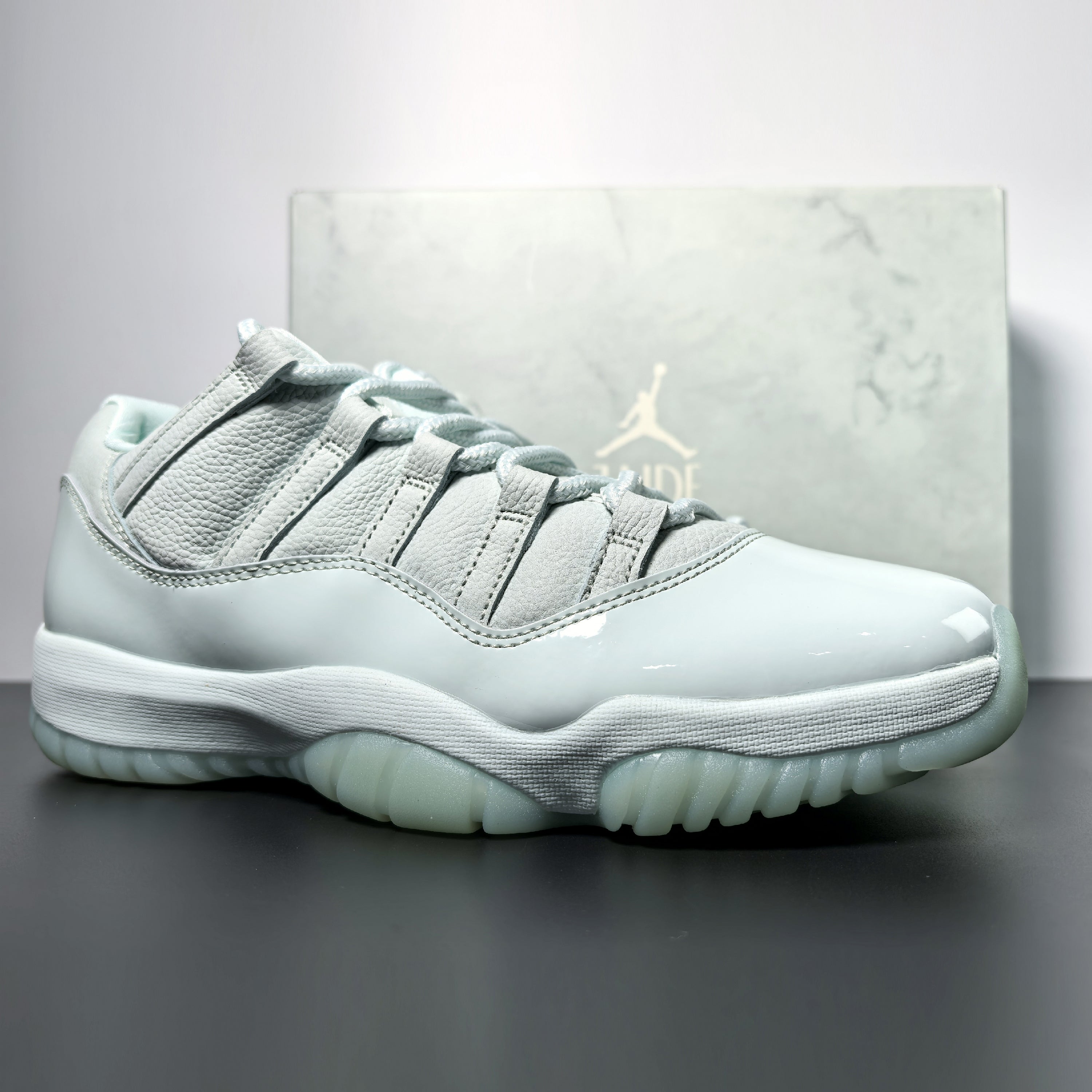 JAIDE x Air Jordan 11 Retro Low "Fiberglass"