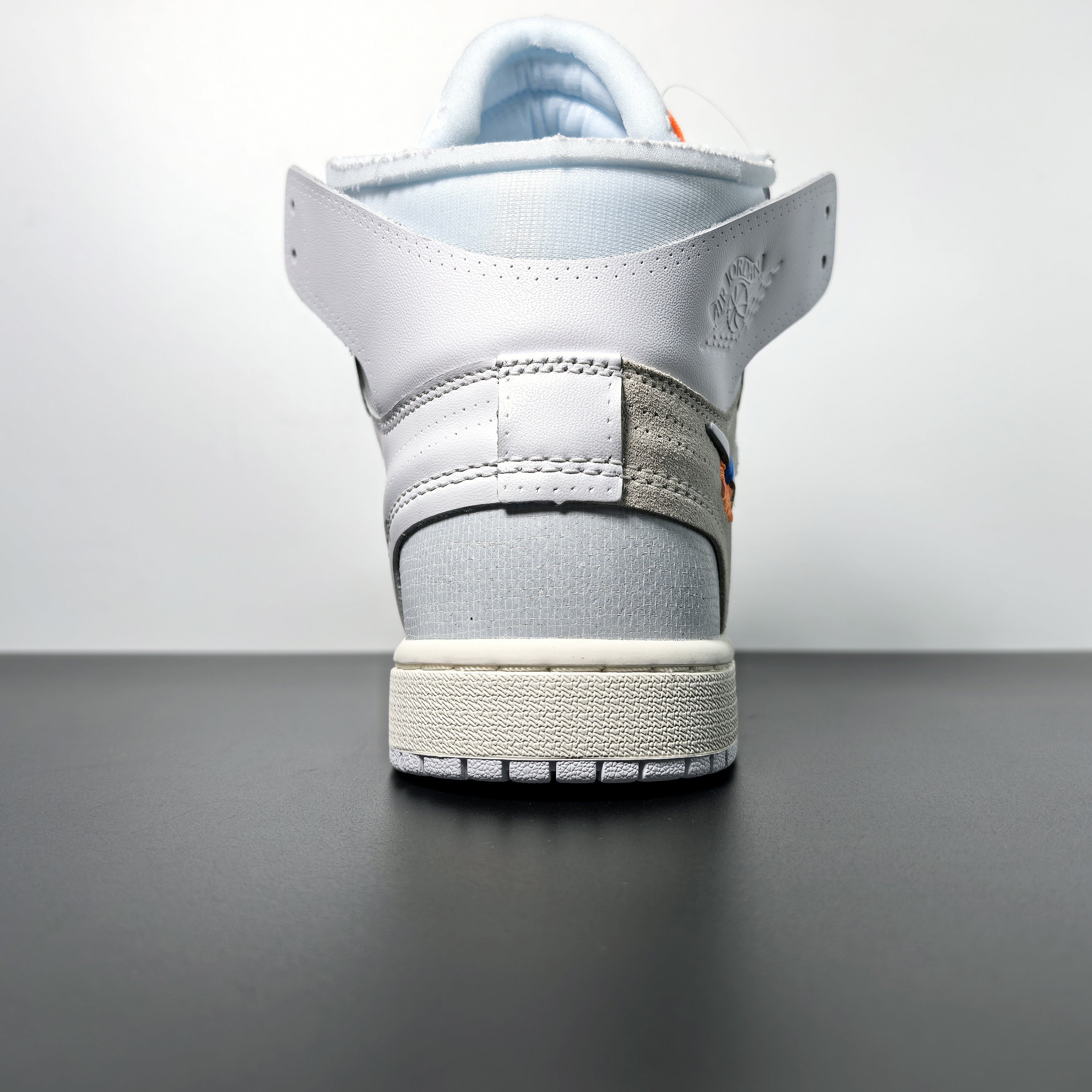Off-White x Air Jordan 1 Retro High OG "Alaska"