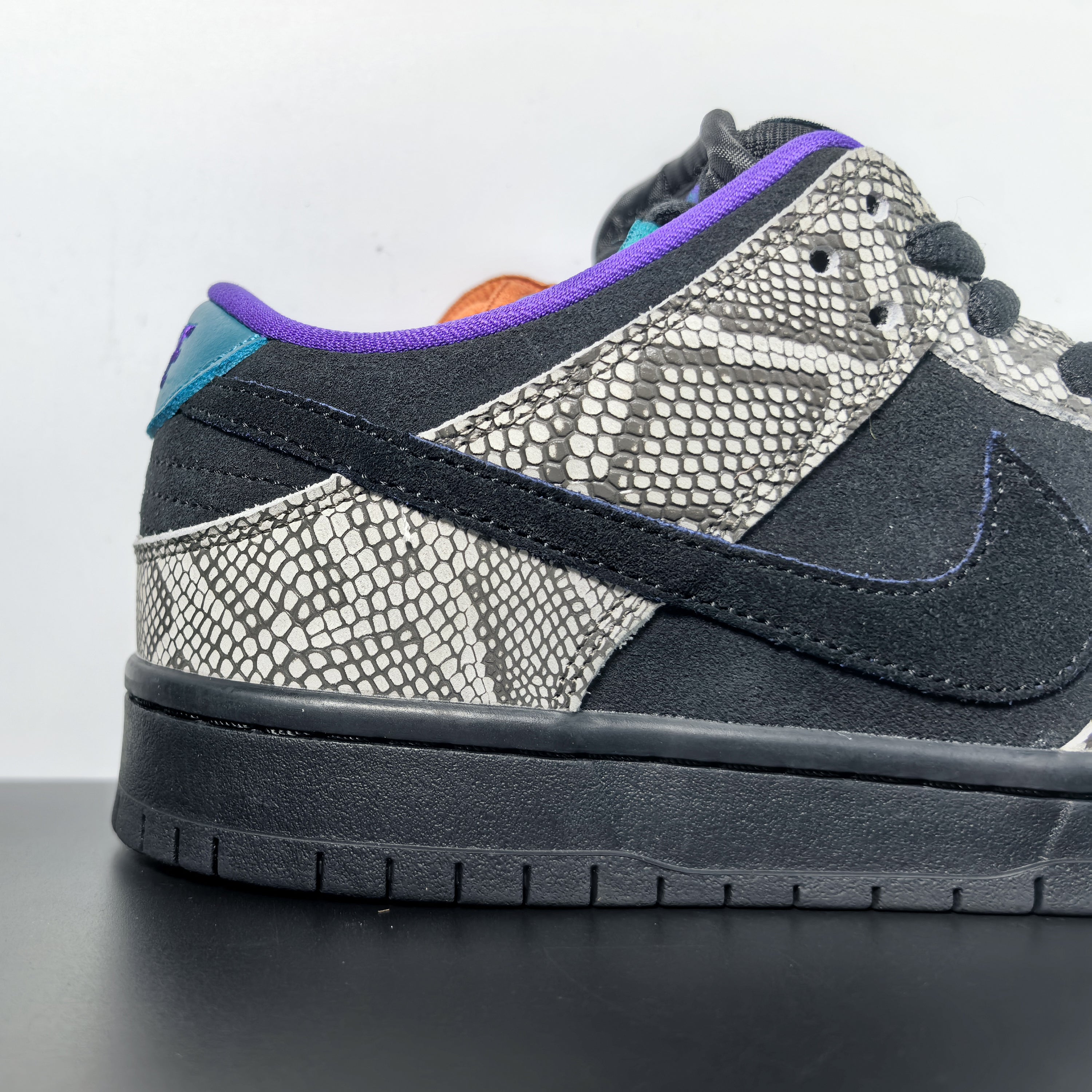 Dashawn Jordan x Nike SB Dunk Low "Copperhead"