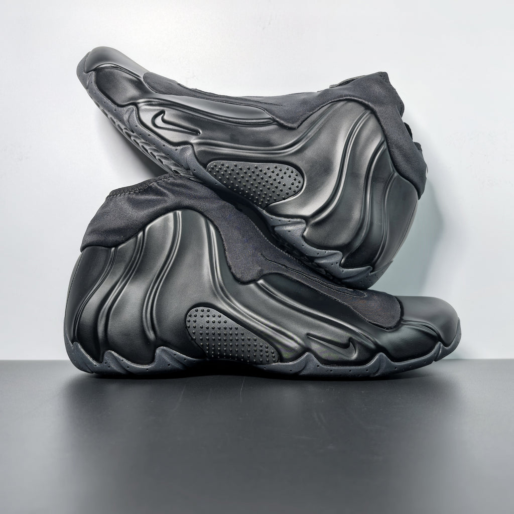 Nike Air Flightposite "Triple Black"
